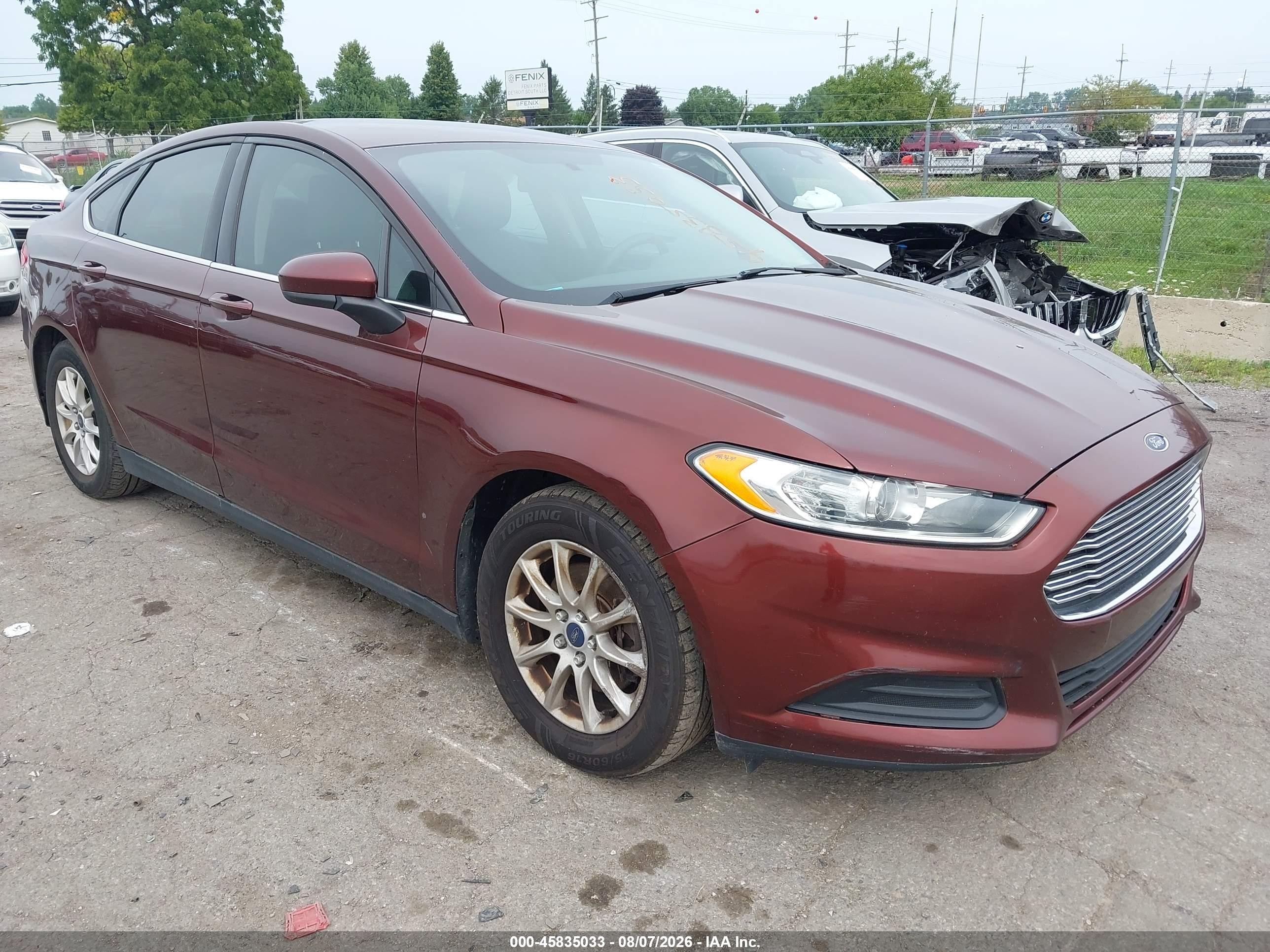 2015 Ford Fusion S, VIN 3FA6P0G75FR189204 — Обычный износ