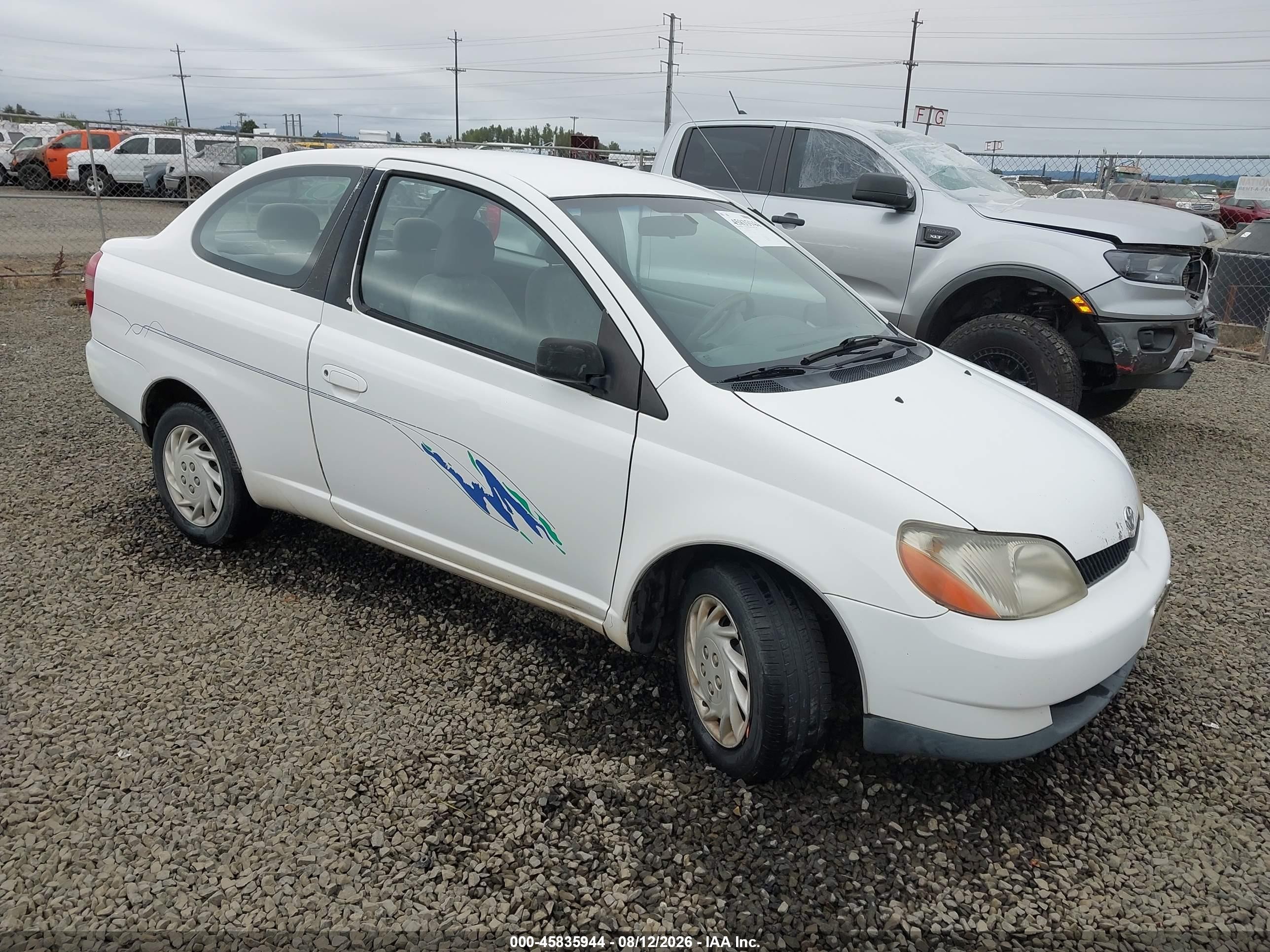 2000 Toyota ECHO, VIN JTDAT1237Y5003288 — Normal wear