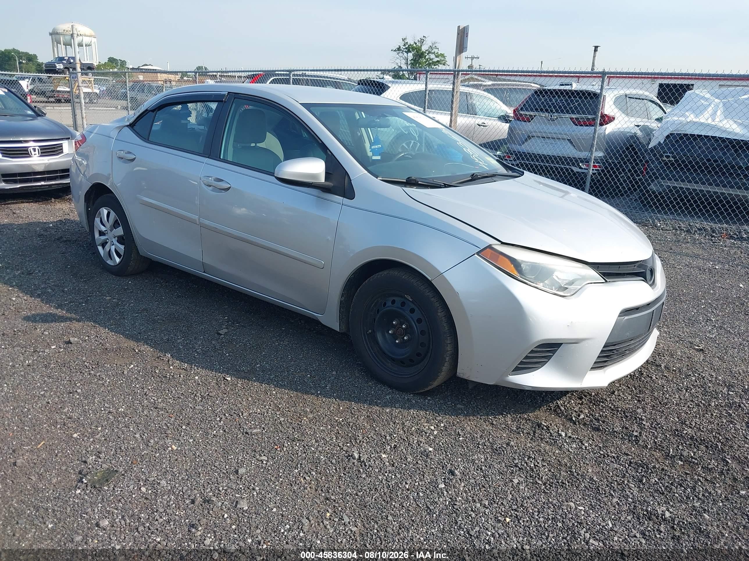 2014 Toyota Corolla S Plus, VIN 2T1BURHE1EC008302 — Normal wear