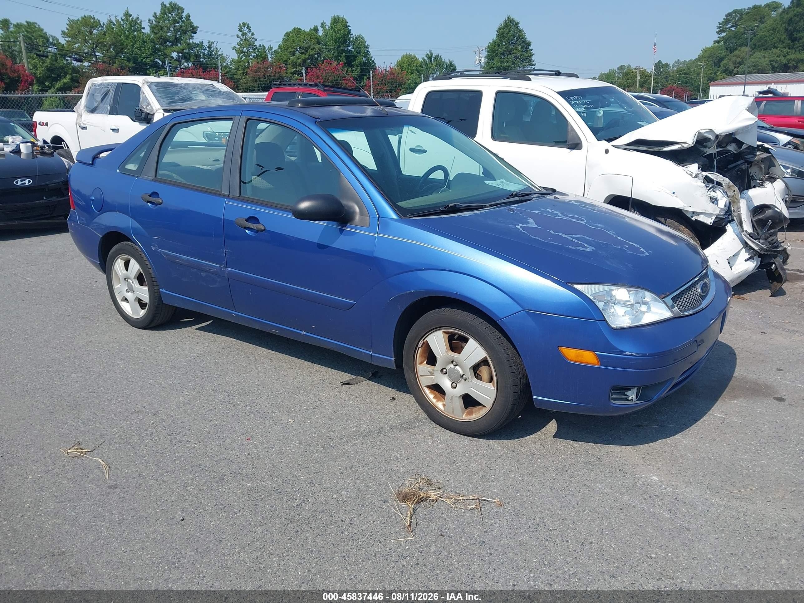 2005 Ford Focus S, VIN 1FAHP34N95W310230 — Normal wear