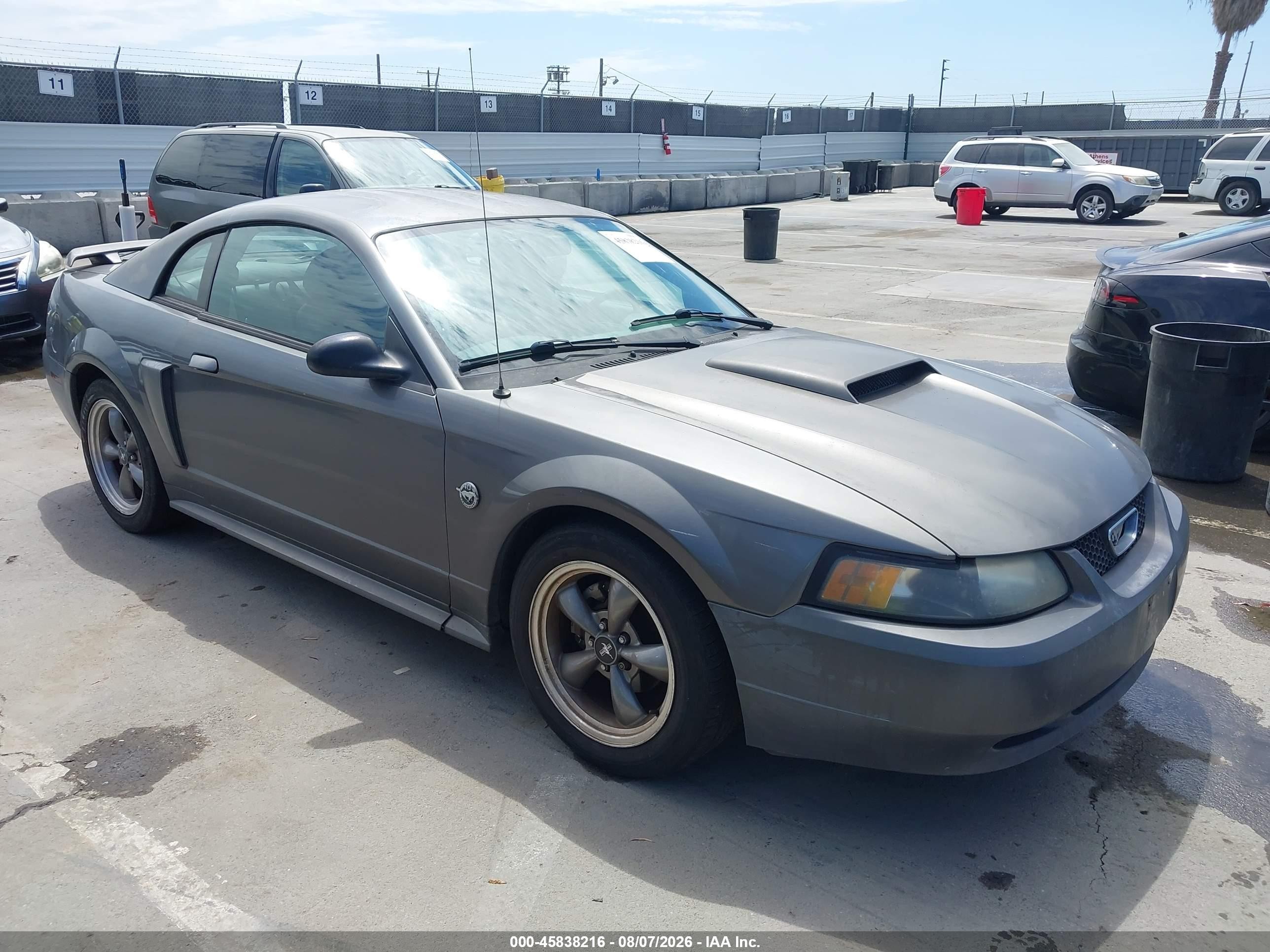 2004 Ford Mustang GT Deluxe, VIN 1FAFP42X54F160990 — Обычный износ