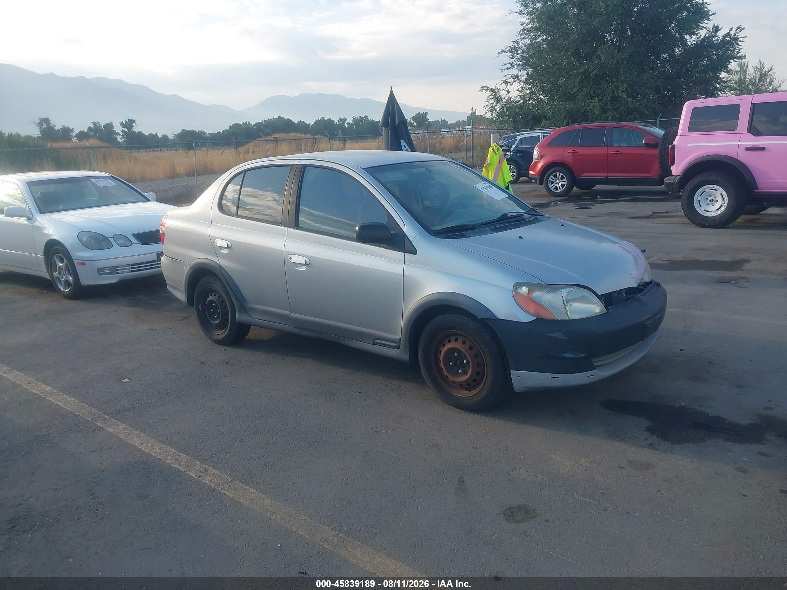 2002 Toyota ECHO, VIN JTDBT123320213511 — Normal wear