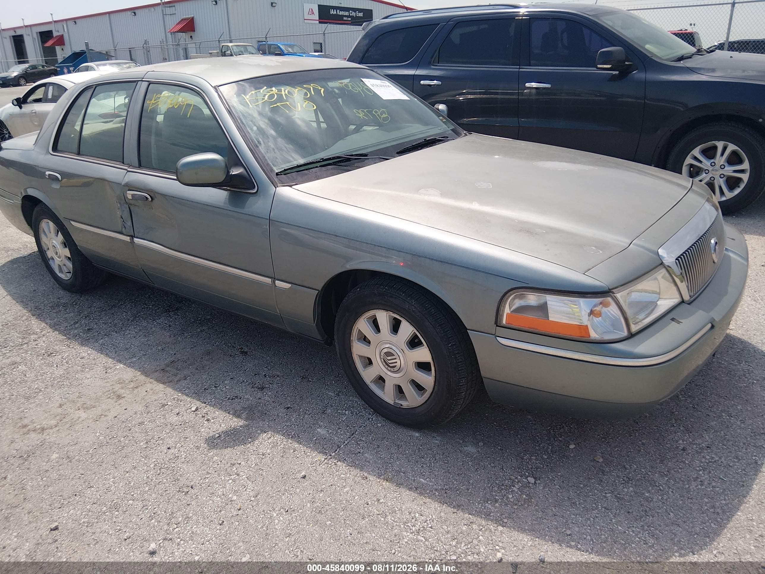 2005 Mercury Grand Marquis LS Premium, VIN 2MEFM75W65X655288 — Normal wear