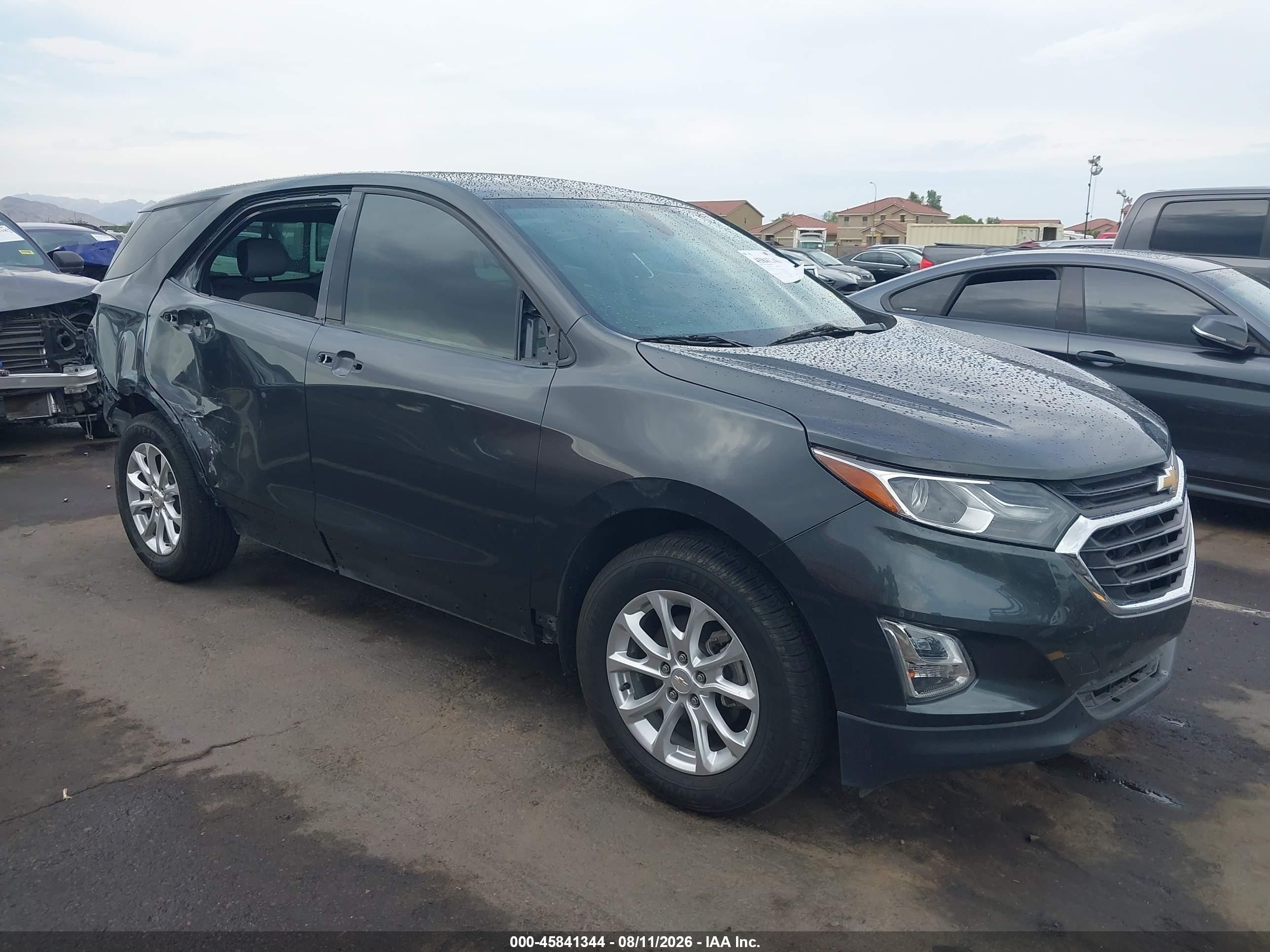2018 Chevrolet Equinox LS, VIN 2GNAXHEV4J6110438 — Rear end