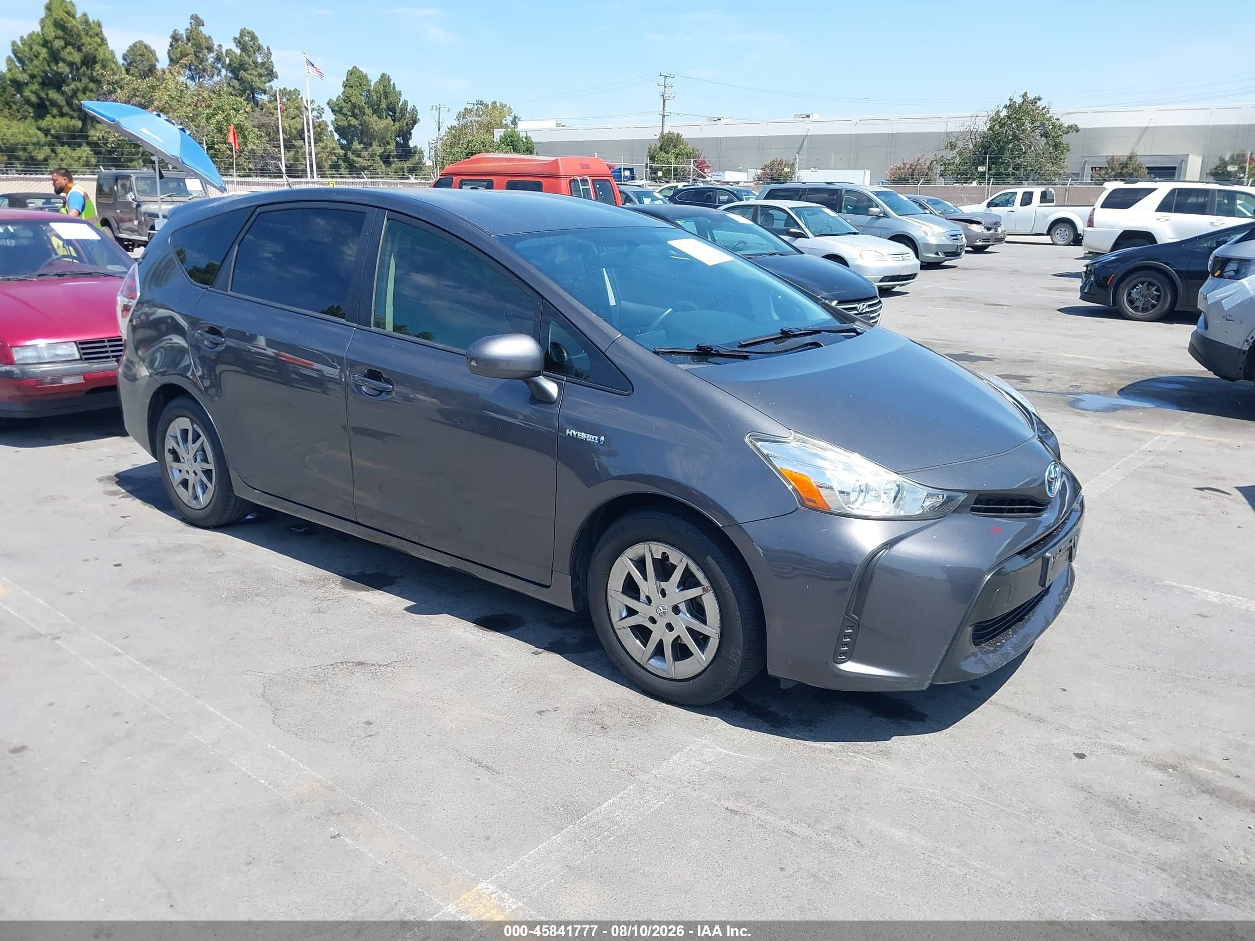 2016 Toyota Prius Two, VIN JTDZN3EU5GJ055019 — Normal wear