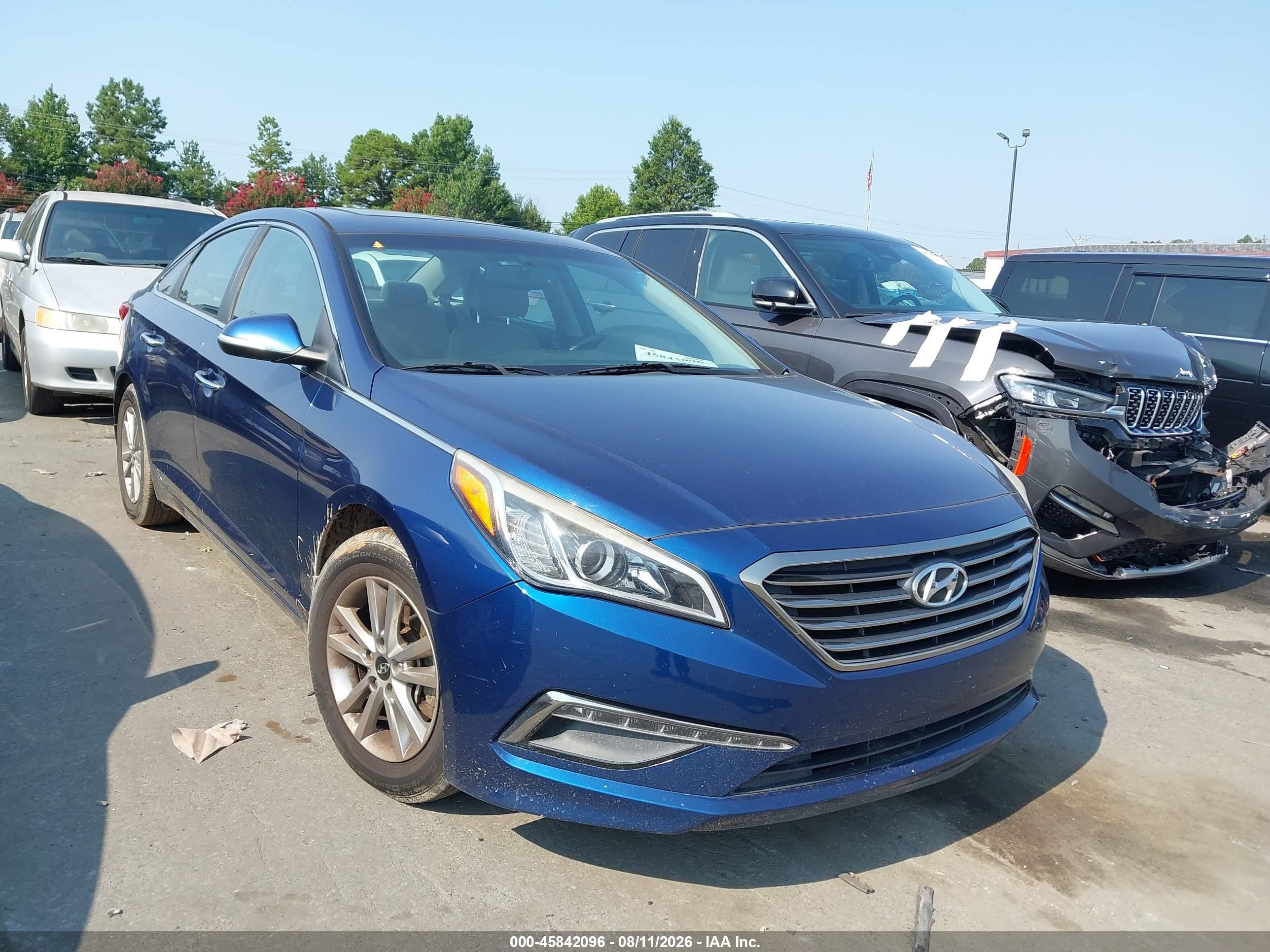 2015 Hyundai Sonata Eco, VIN 5NPE24AA6FH152701 — Normal wear