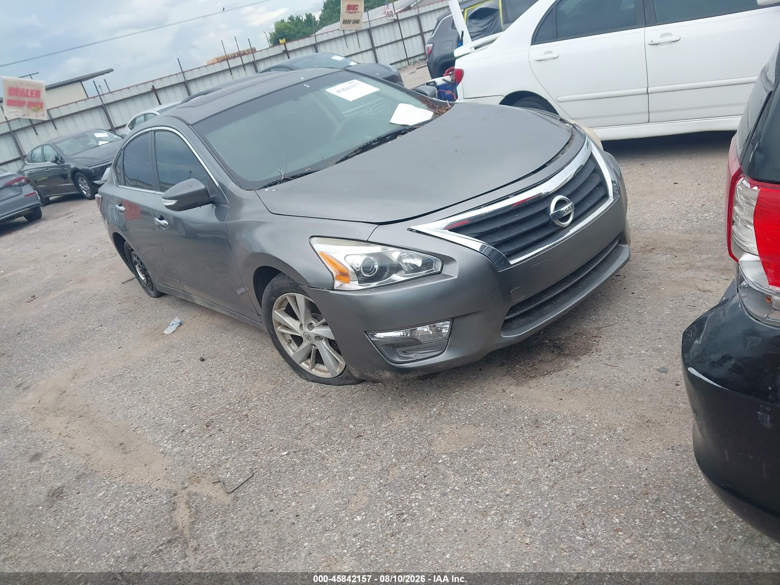 2014 Nissan Altima 2.5, VIN 1N4AL3AP2EN228090 — Normal wear