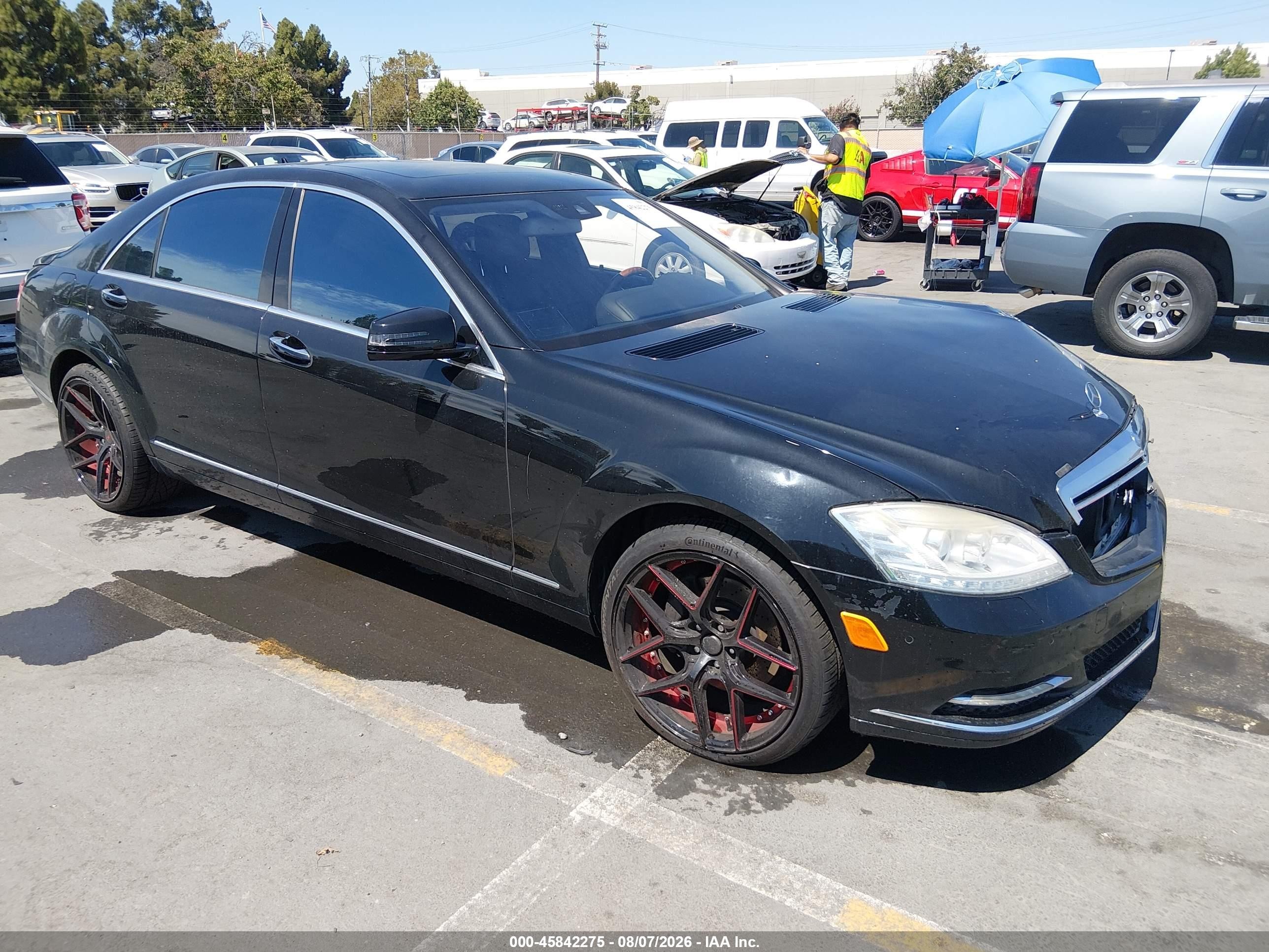 2010 Mercedes-Benz S 550, VIN WDDNG7BB7AA328798 — Normal wear