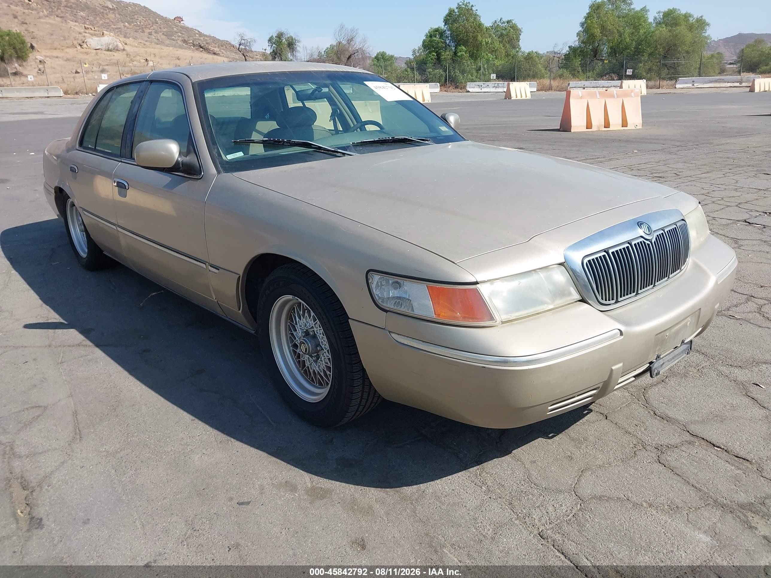 1999 Mercury Grand Marquis LS, VIN 2MEFM75W3XX634658 — Normal wear