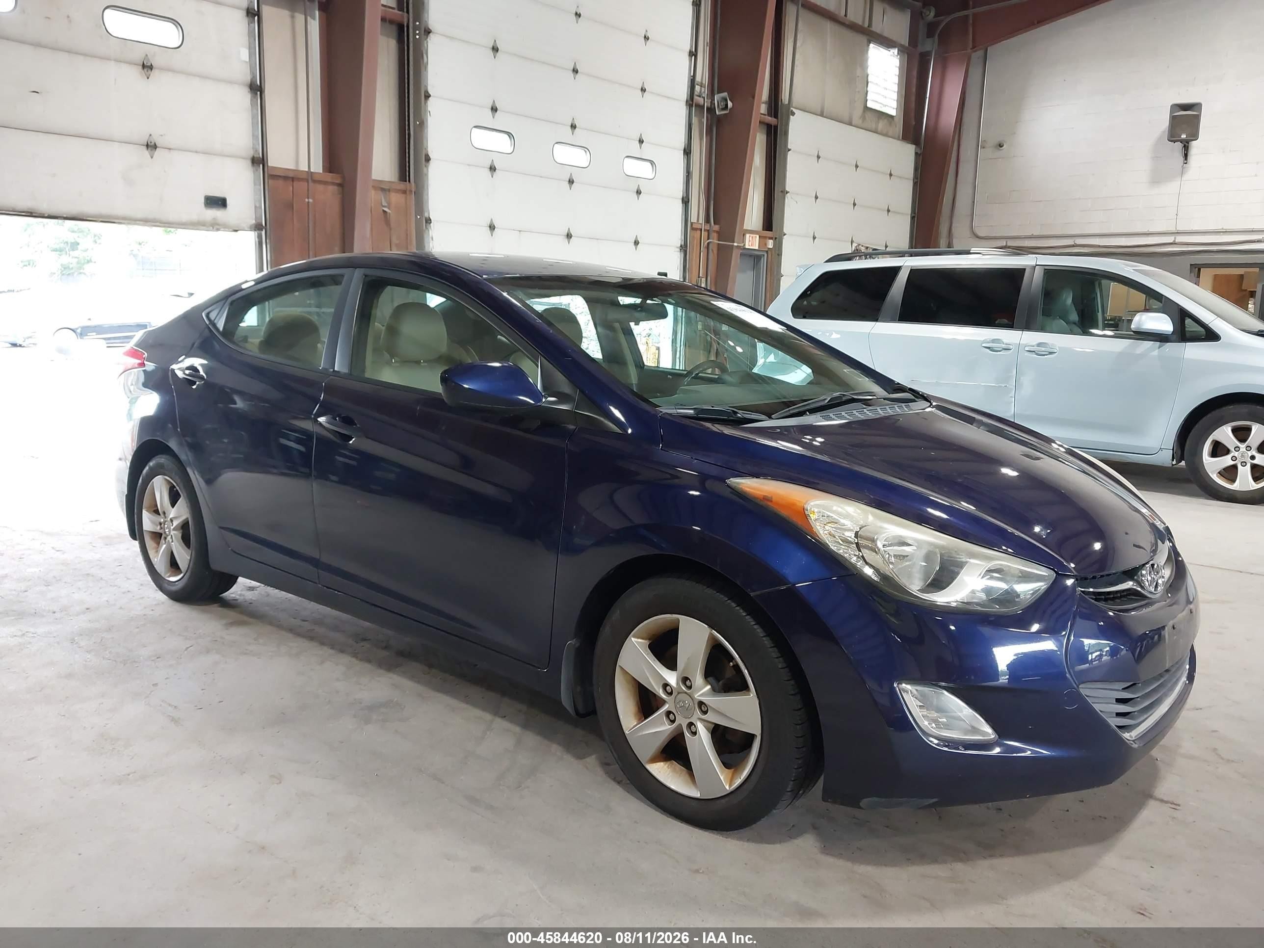 2013 Hyundai Elantra GLS, VIN 5NPDH4AE6DH409348 — Normal wear