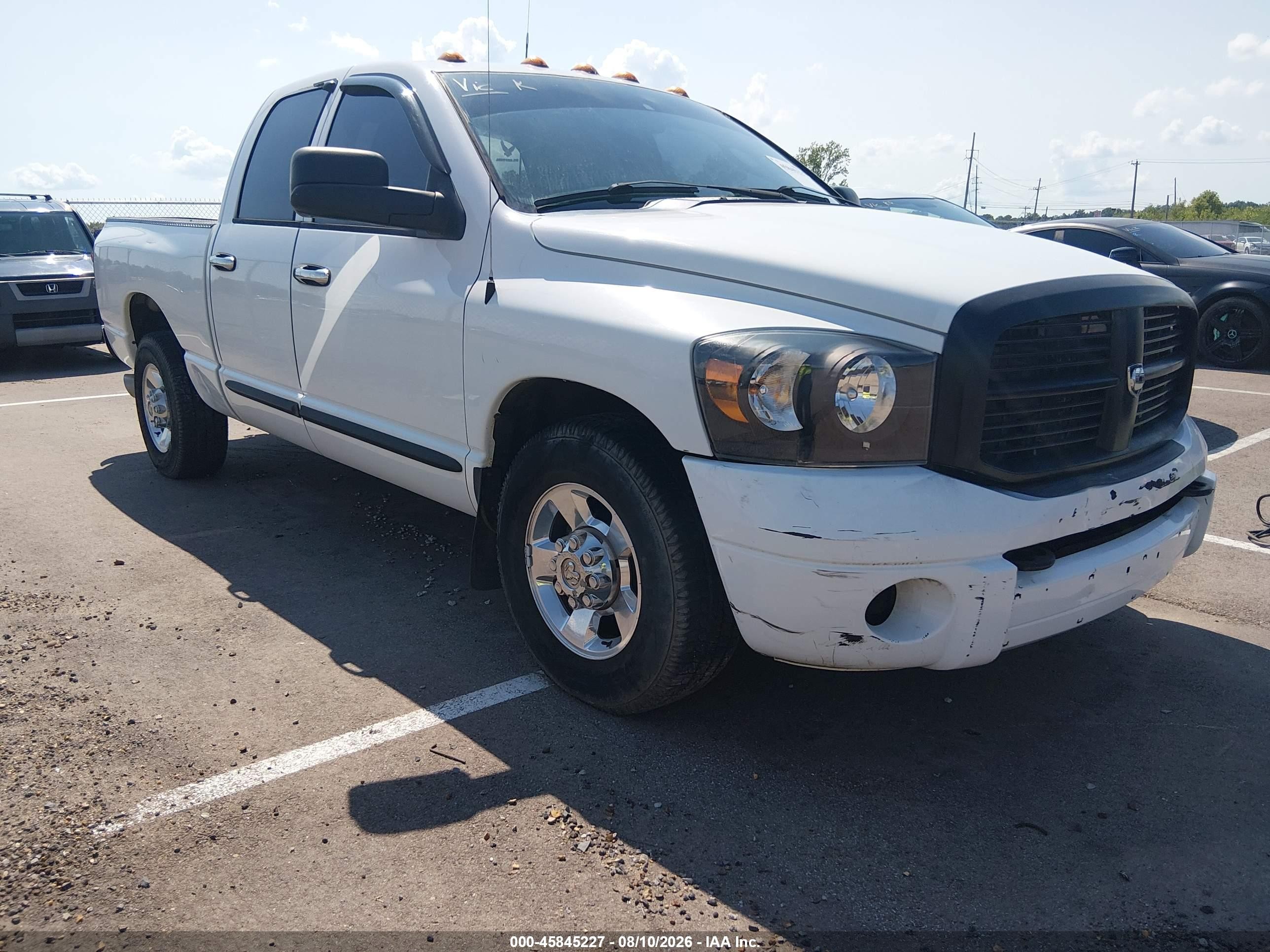 2007 Dodge 2500 SLT, VIN 3D7KR28C47G761280 — Перед