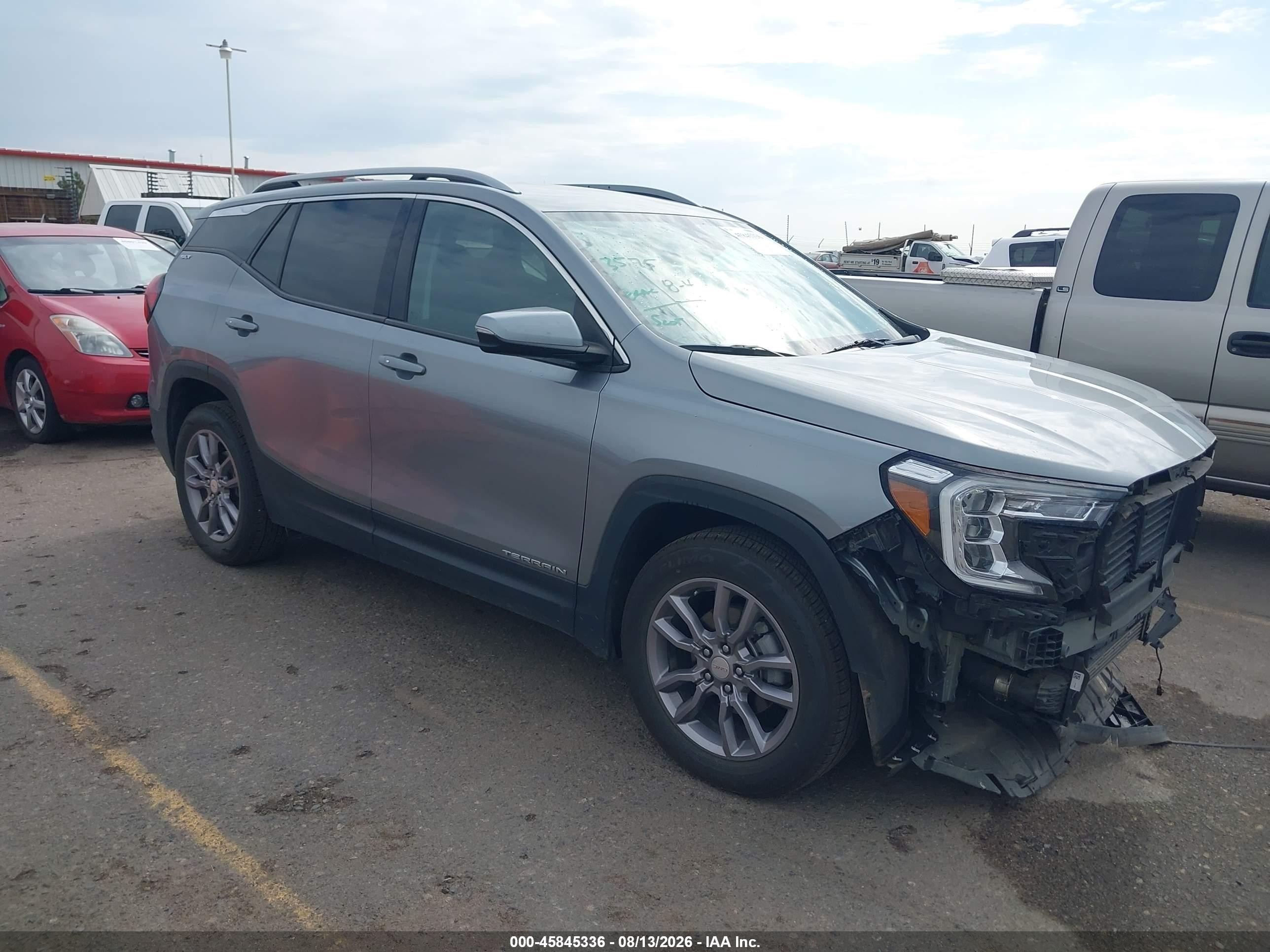 2024 GMC Terrain SLT, VIN 3GKALVEG8RL299109 — Front end