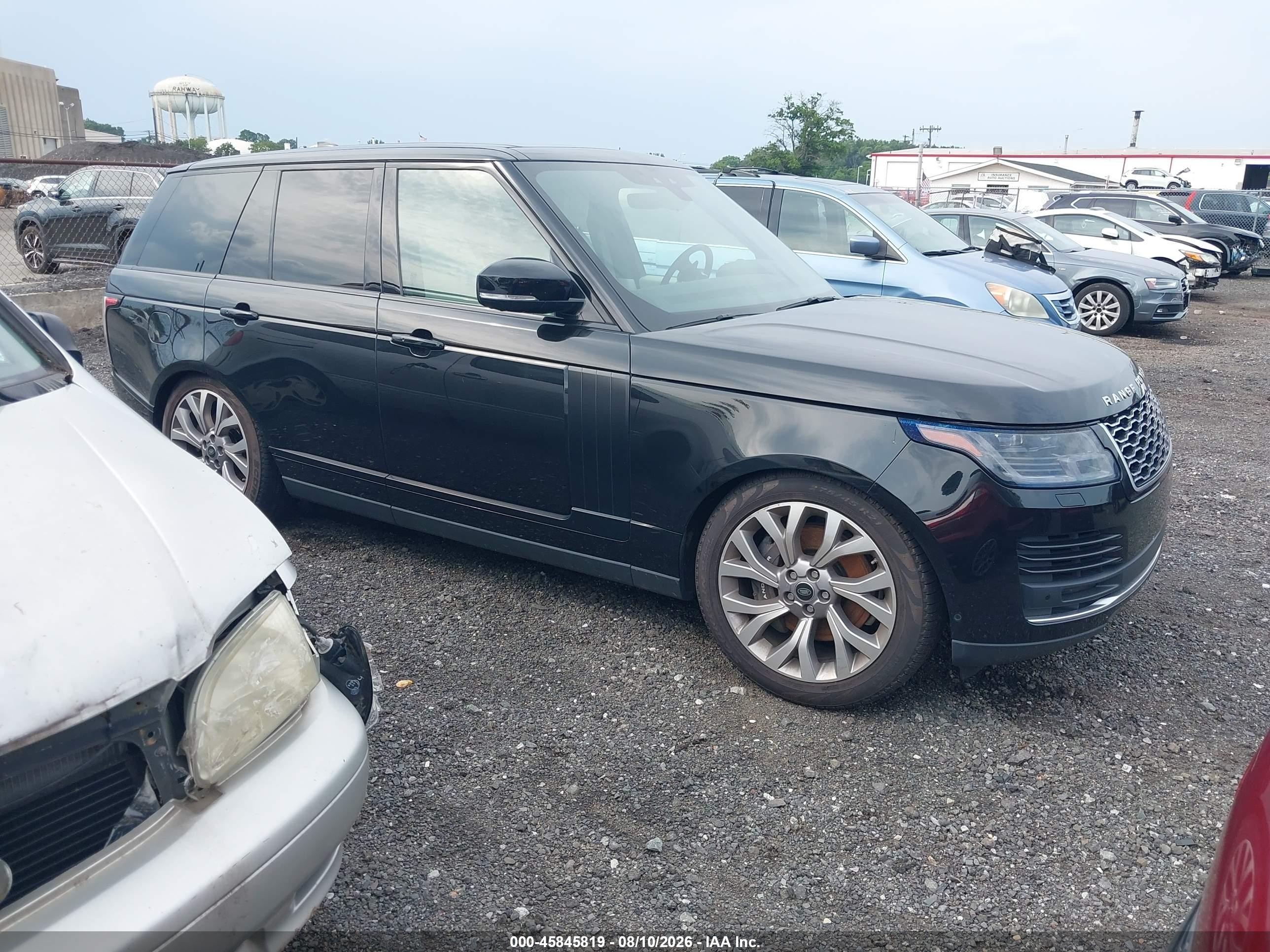 2018 Land Rover Range Rover, VIN SALGS2RE8JA516128 — Normal wear