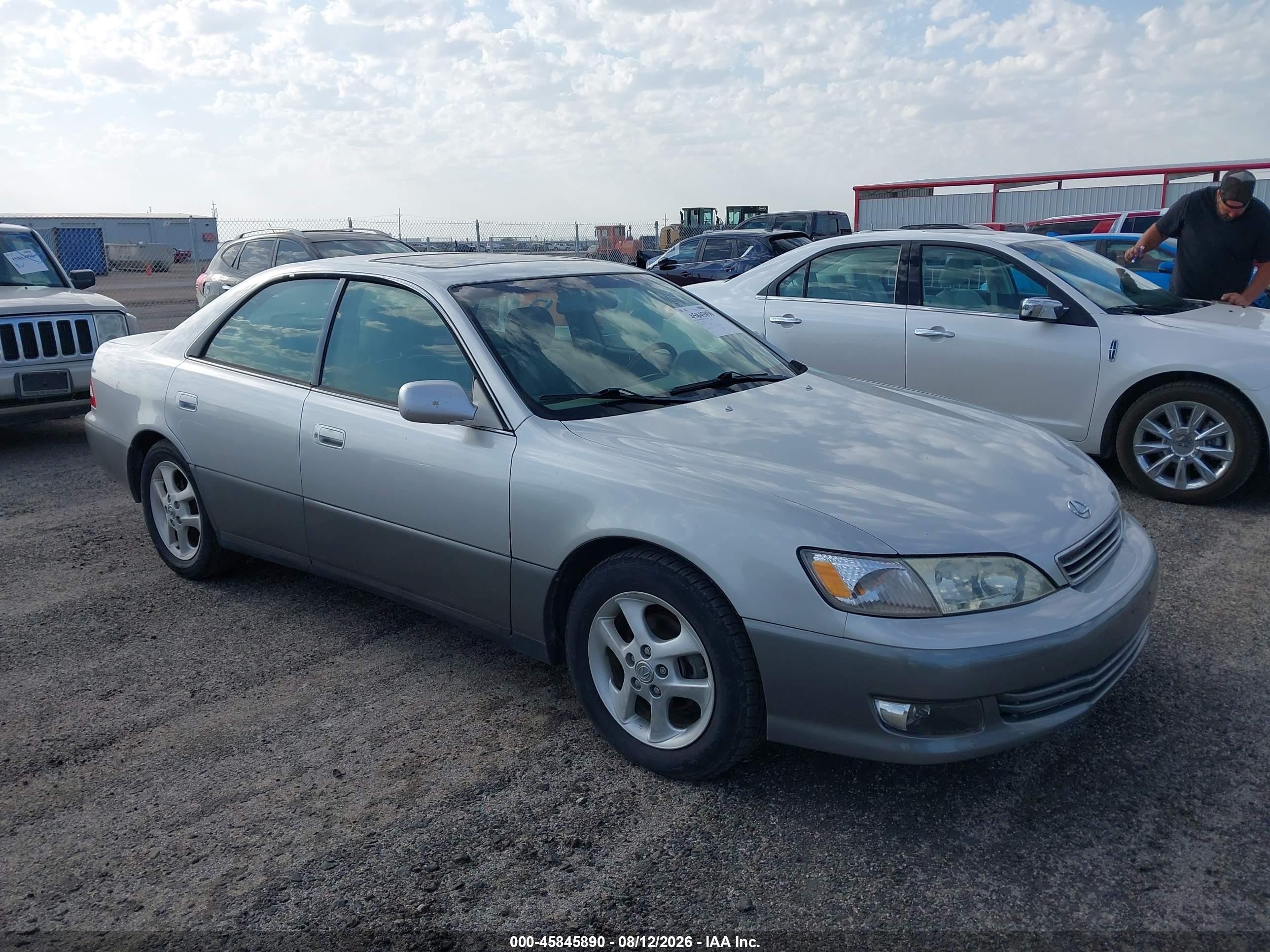 2001 Lexus ES 300, VIN JT8BF28G315105039 — Обычный износ