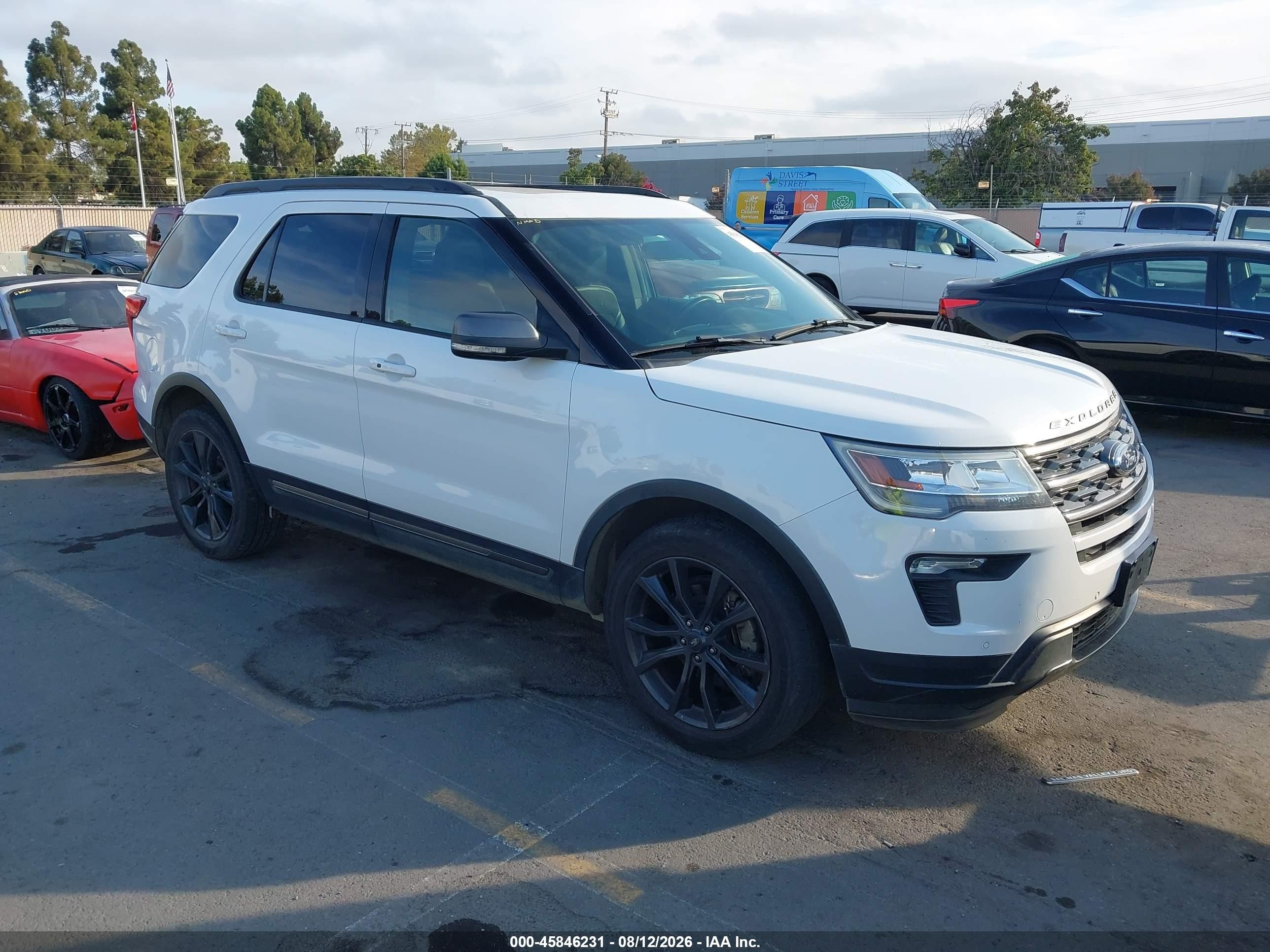 2018 Ford Explorer XLT, VIN 1FM5K8DH8JGA43147 — Normal wear