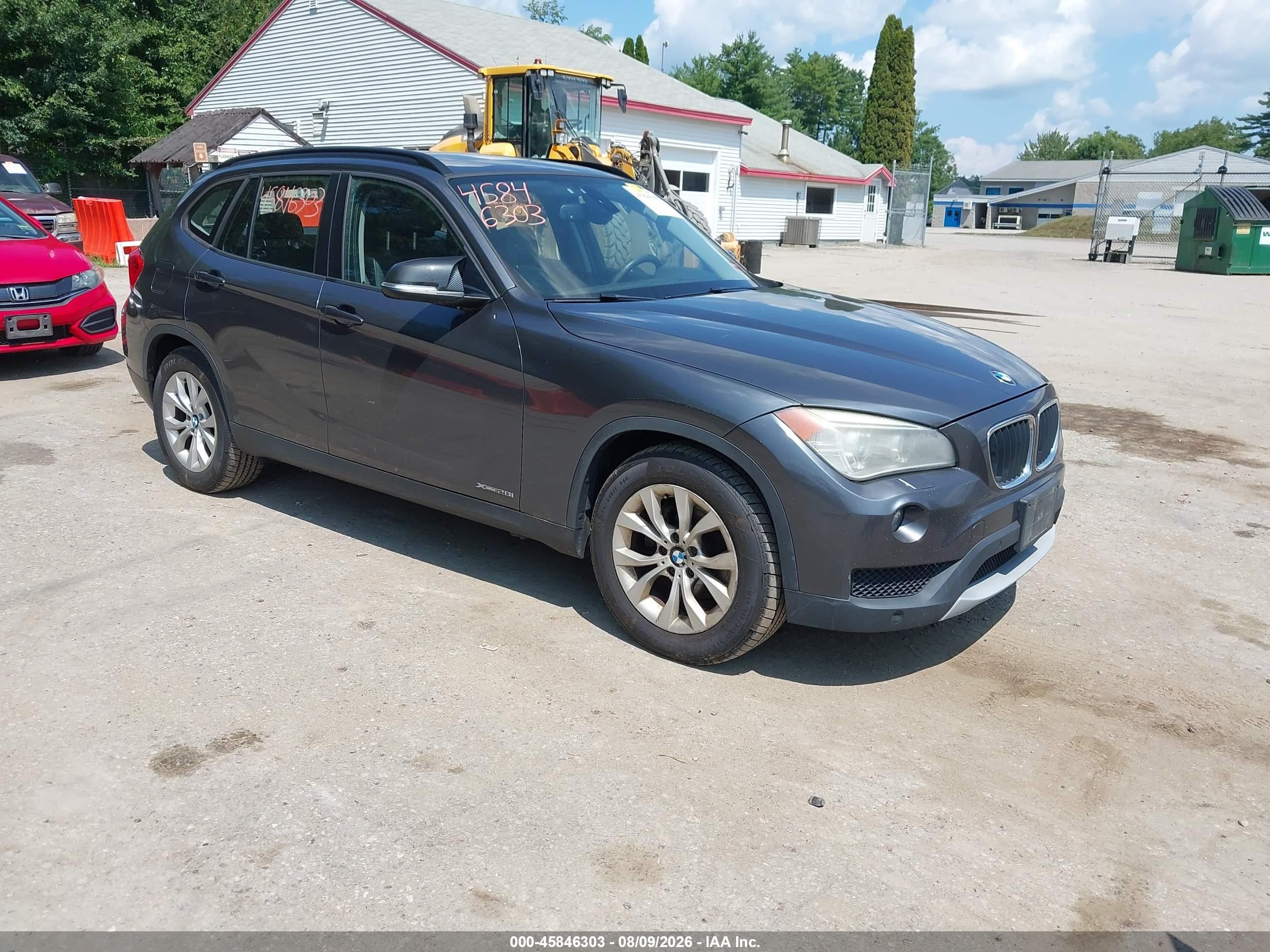 2013 BMW X1 xDrive28i, VIN WBAVL1C56DVR88224 — Normal wear