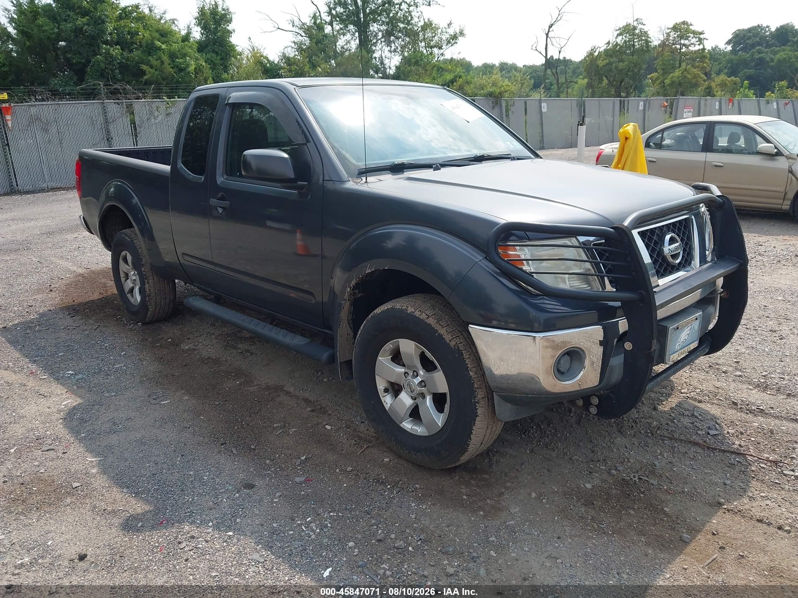 2011 Nissan Frontier SV, VIN 1N6AD0CW7BC410639 — Front end