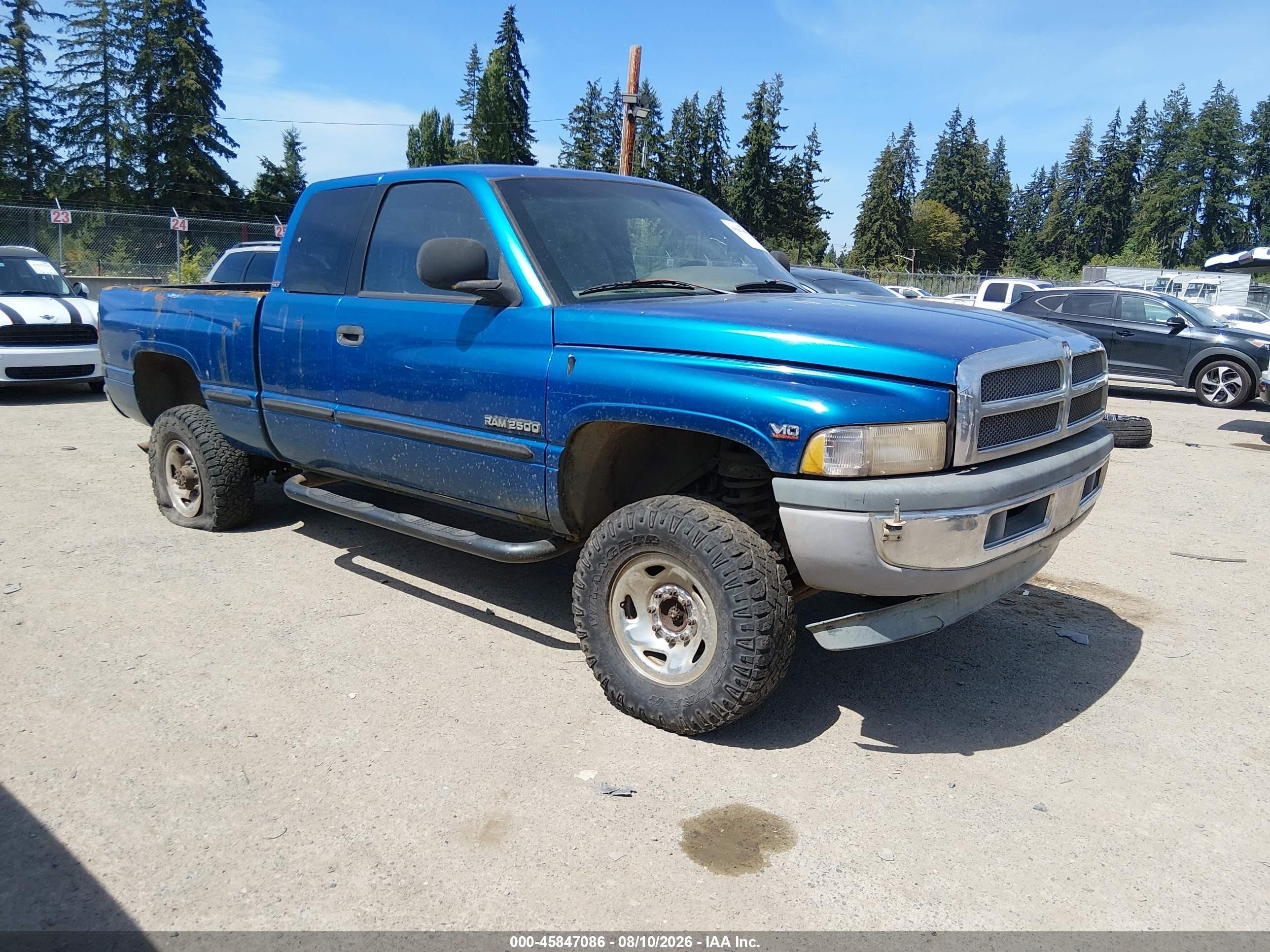 1998 Dodge RAM, VIN 3B7KF22W2WG236951 — Normal wear