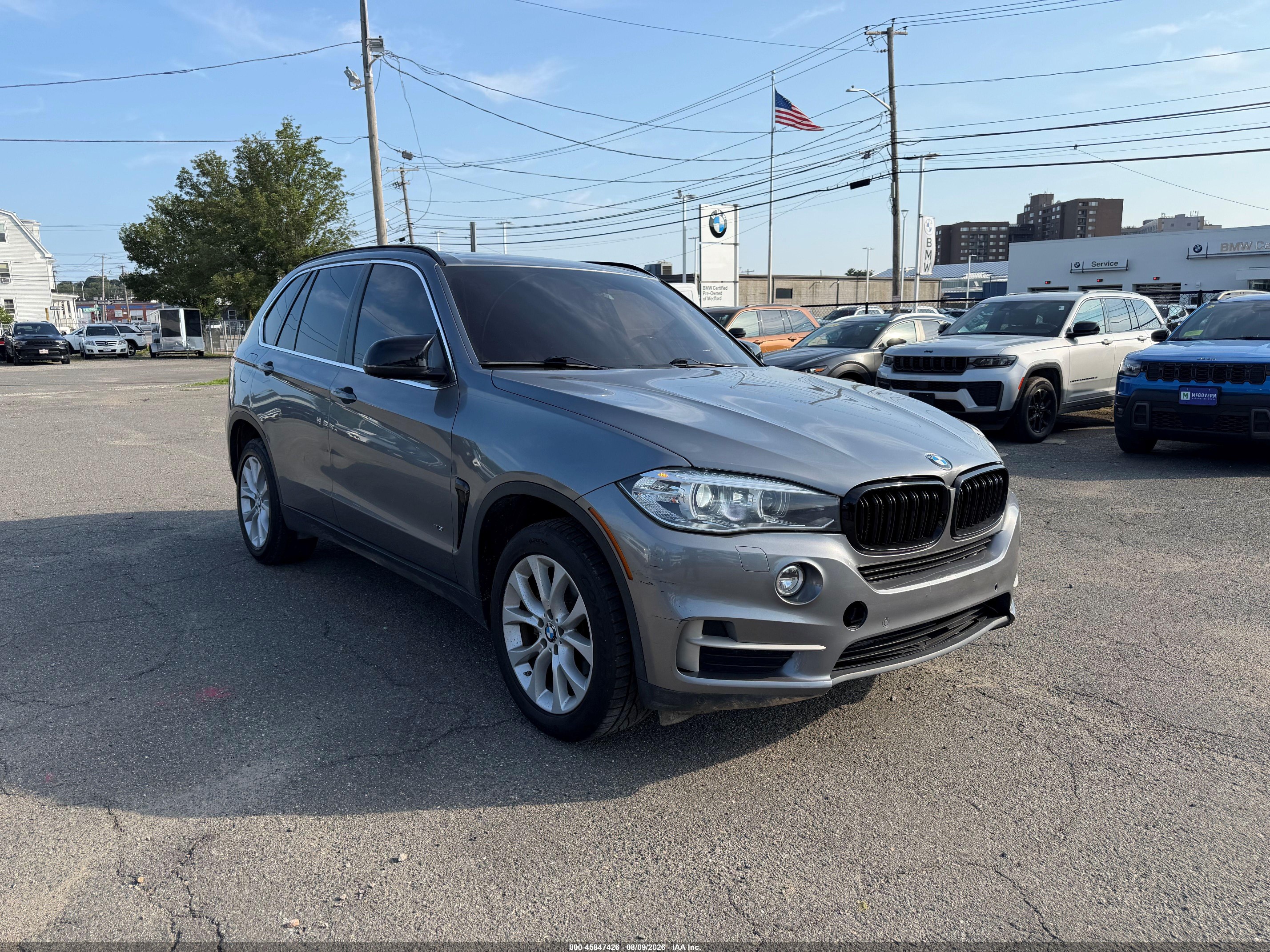 2016 BMW X5 xDrive35i, VIN 5UXKR0C52G0U10569 — Зад