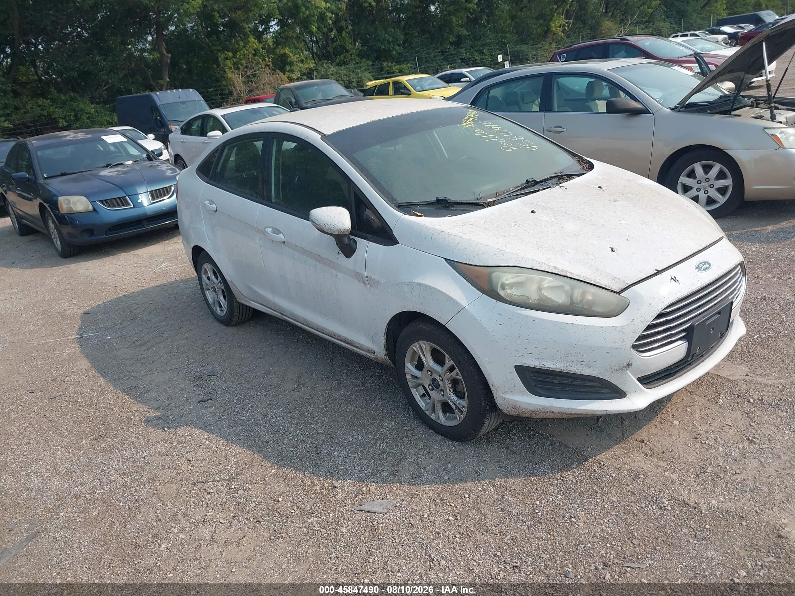 2016 Ford Fiesta SE, VIN 3FADP4BJ4GM141614 — Normal wear