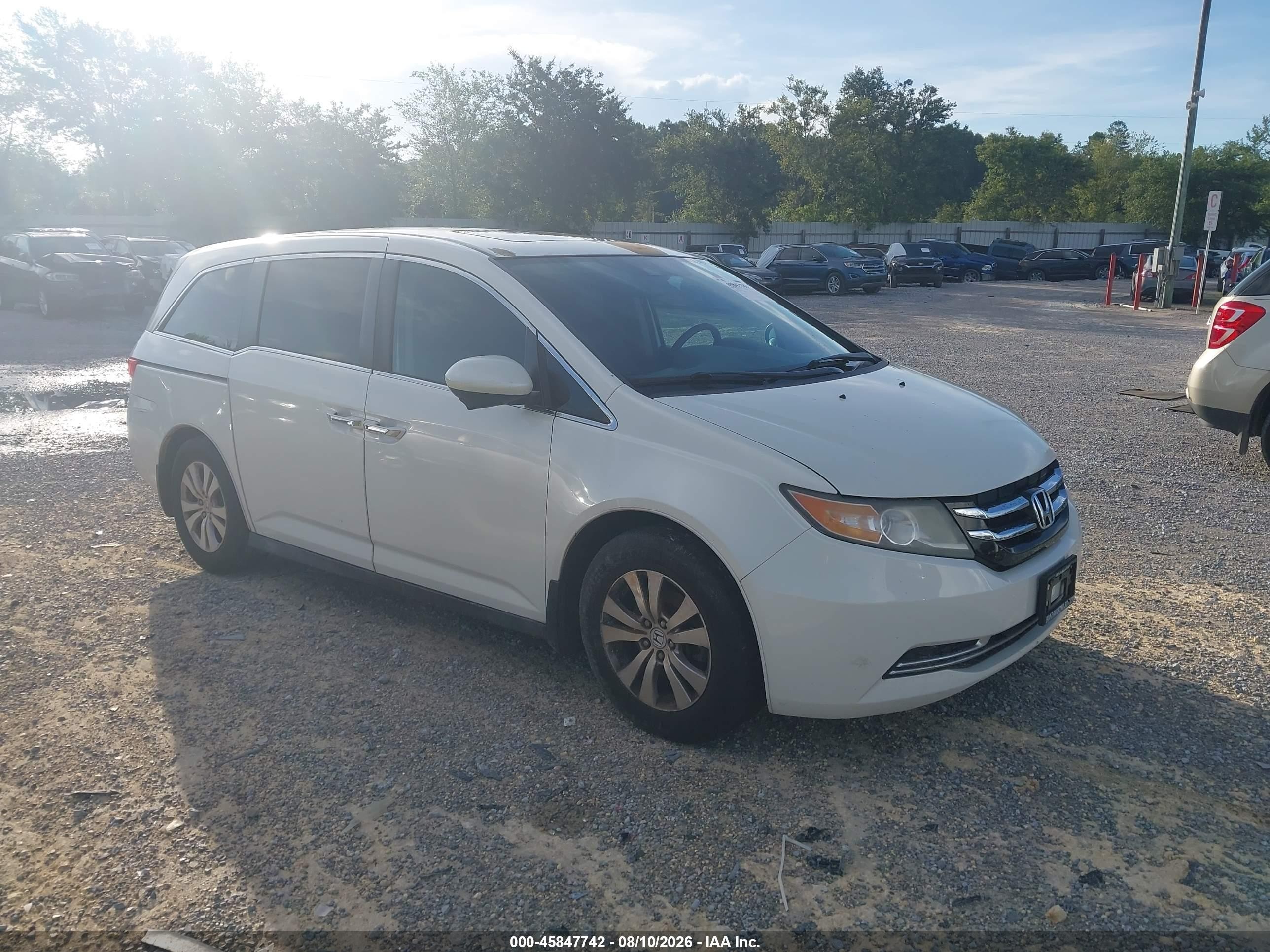 2014 Honda Odyssey EX-L, VIN 5FNRL5H64EB079122 — Normal wear