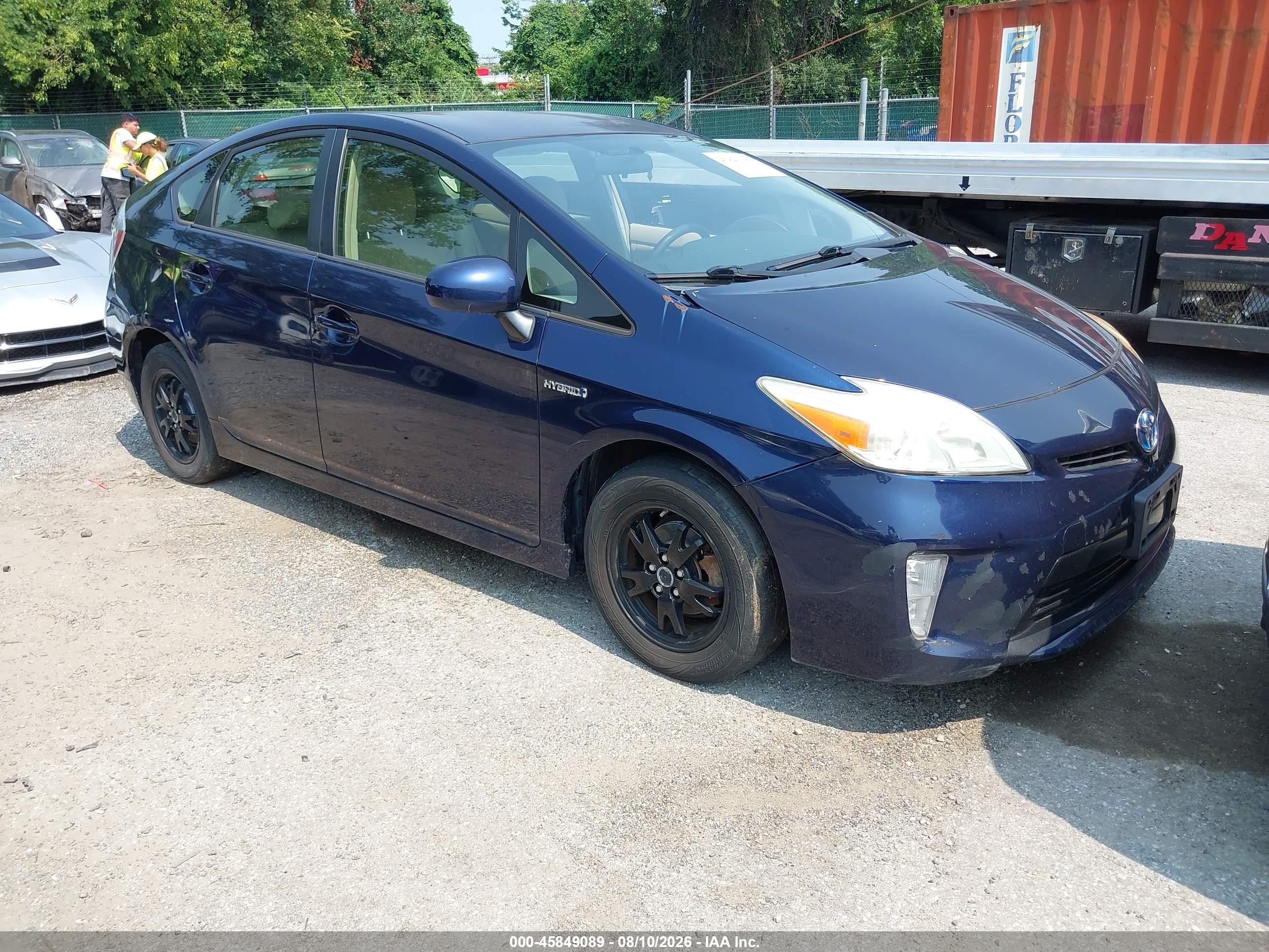 2014 Toyota Prius Four, VIN JTDKN3DU9E1745131 — Normal wear