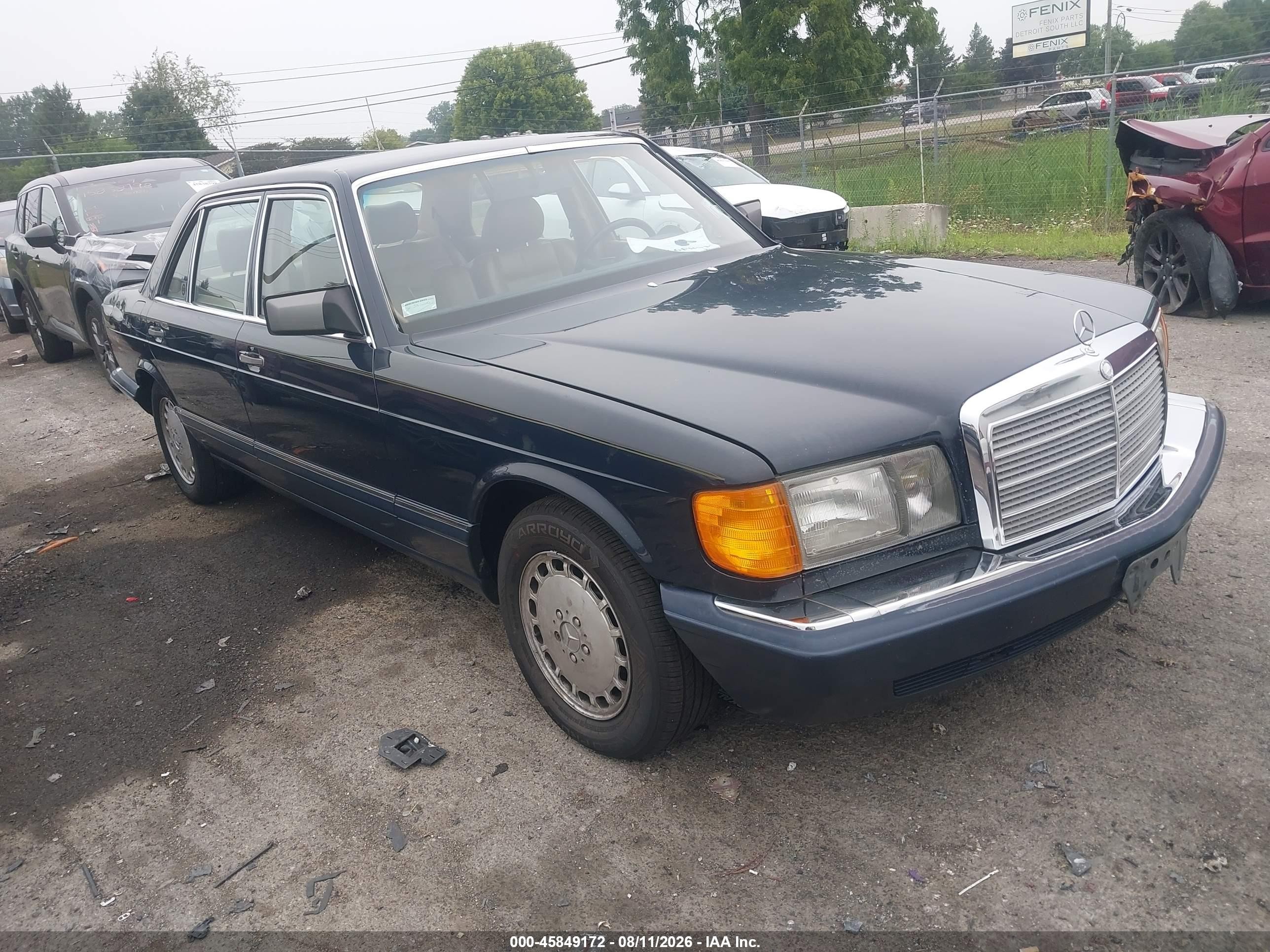 1991 Mercedes-Benz 300, VIN WDBCA25E8MA561250 — Rear end