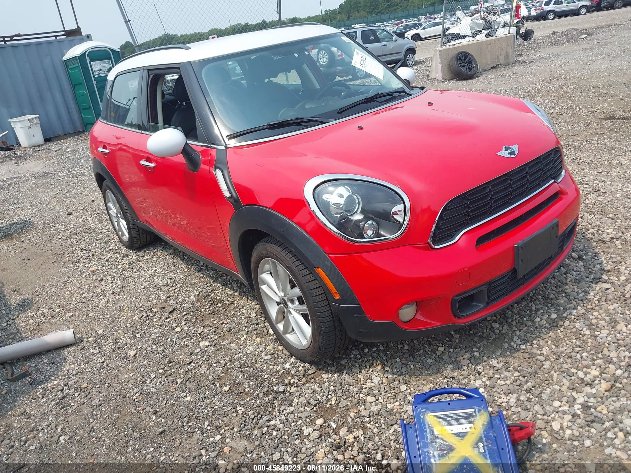 2012 MINI Countryman S, VIN WMWZC3C59CWL86715 — Front end