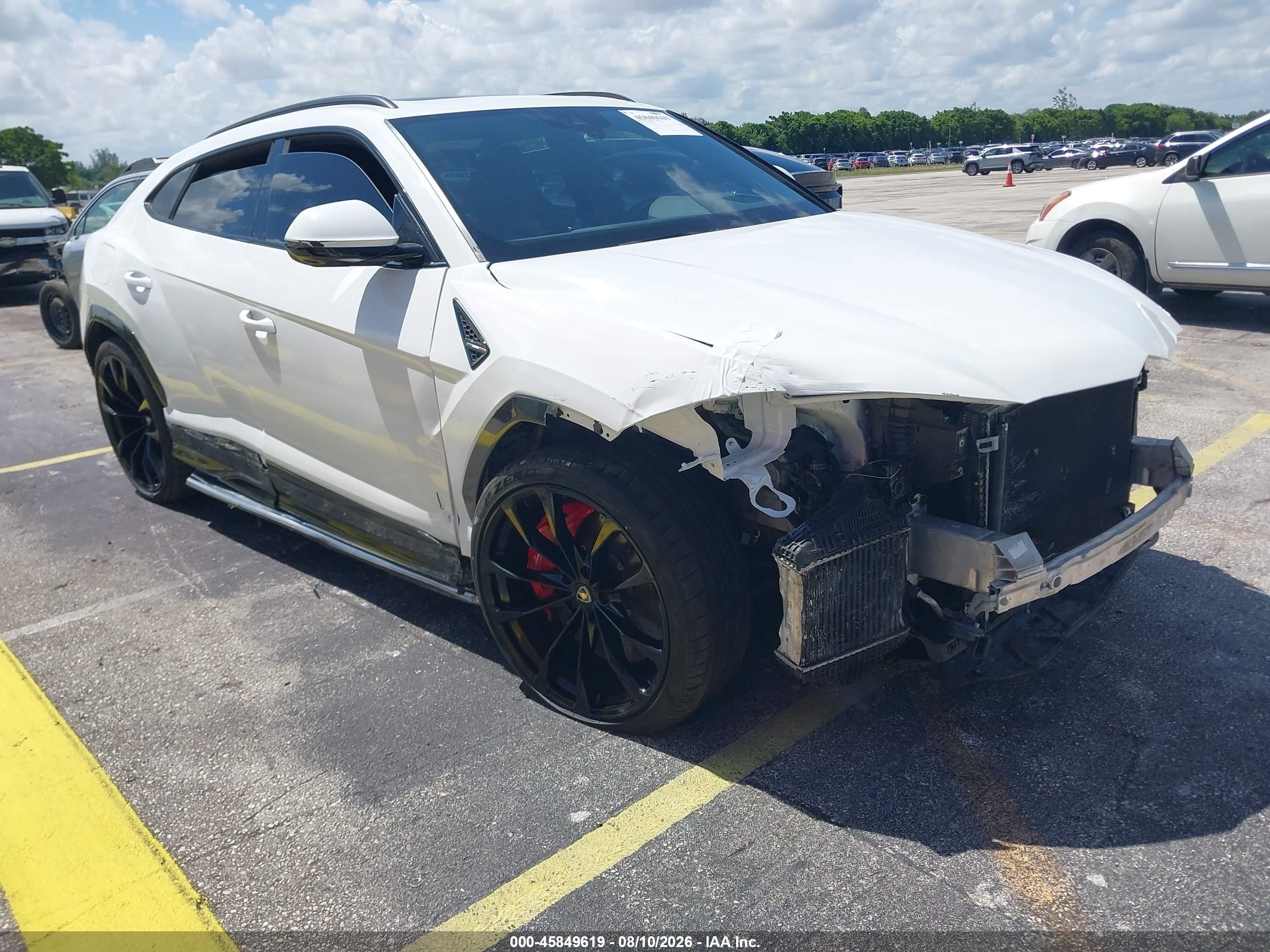 2019 Lamborghini Urus, VIN ZPBUA1ZL7KLA04560 — All over
