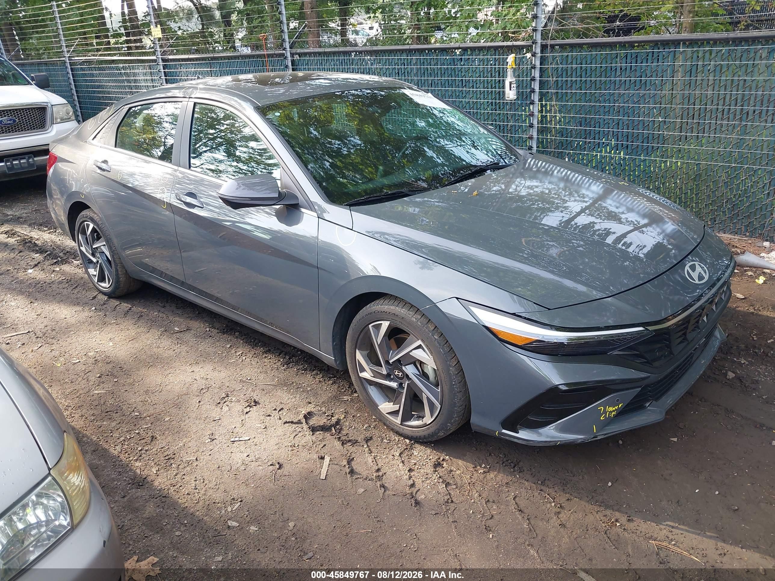 2024 Hyundai Elantra Limited, VIN KMHLP4DG9RU765328 — Front end