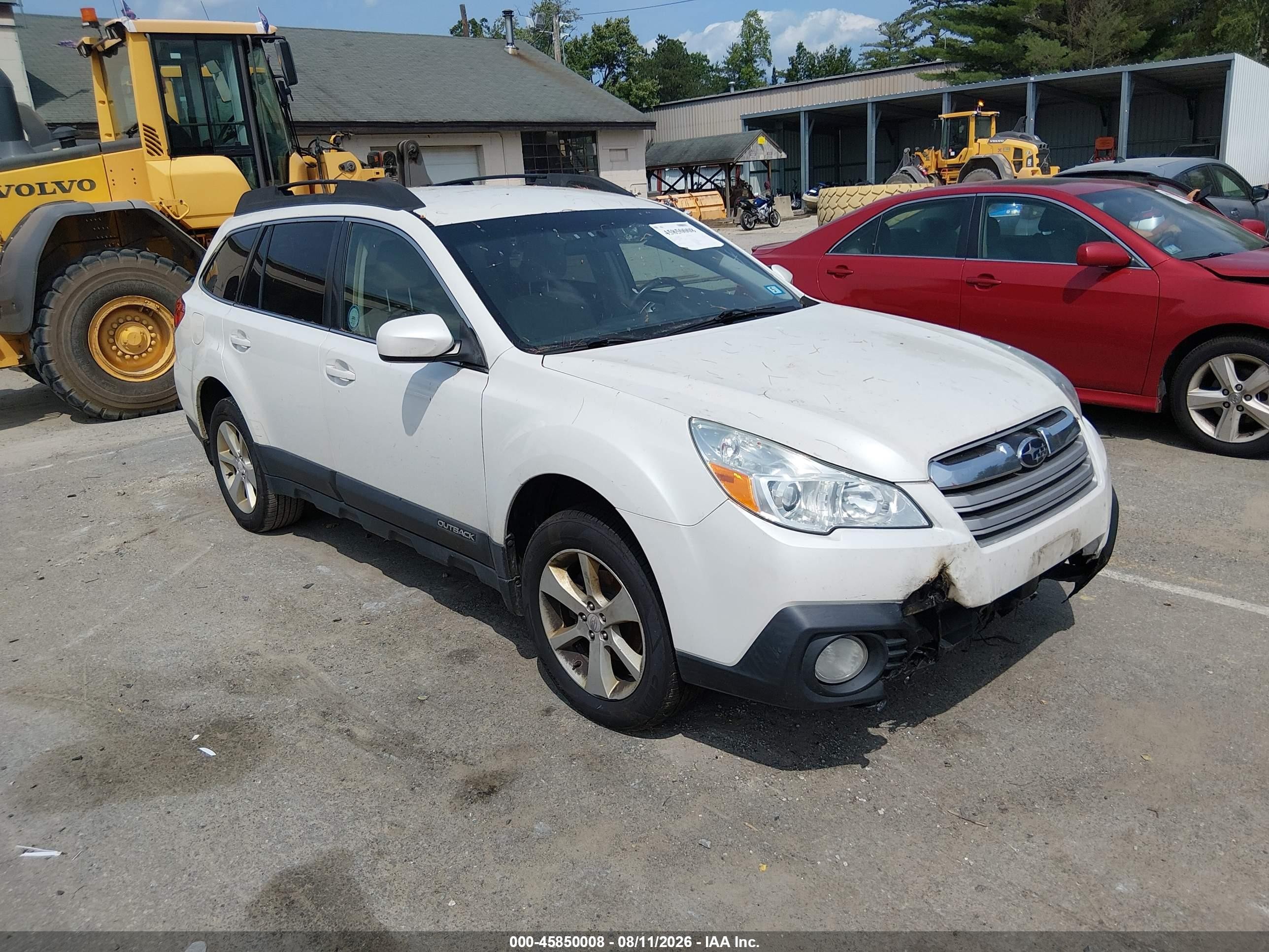 2013 Subaru Outback Premium, VIN 4S4BRBCC5D3273922 — Normal wear