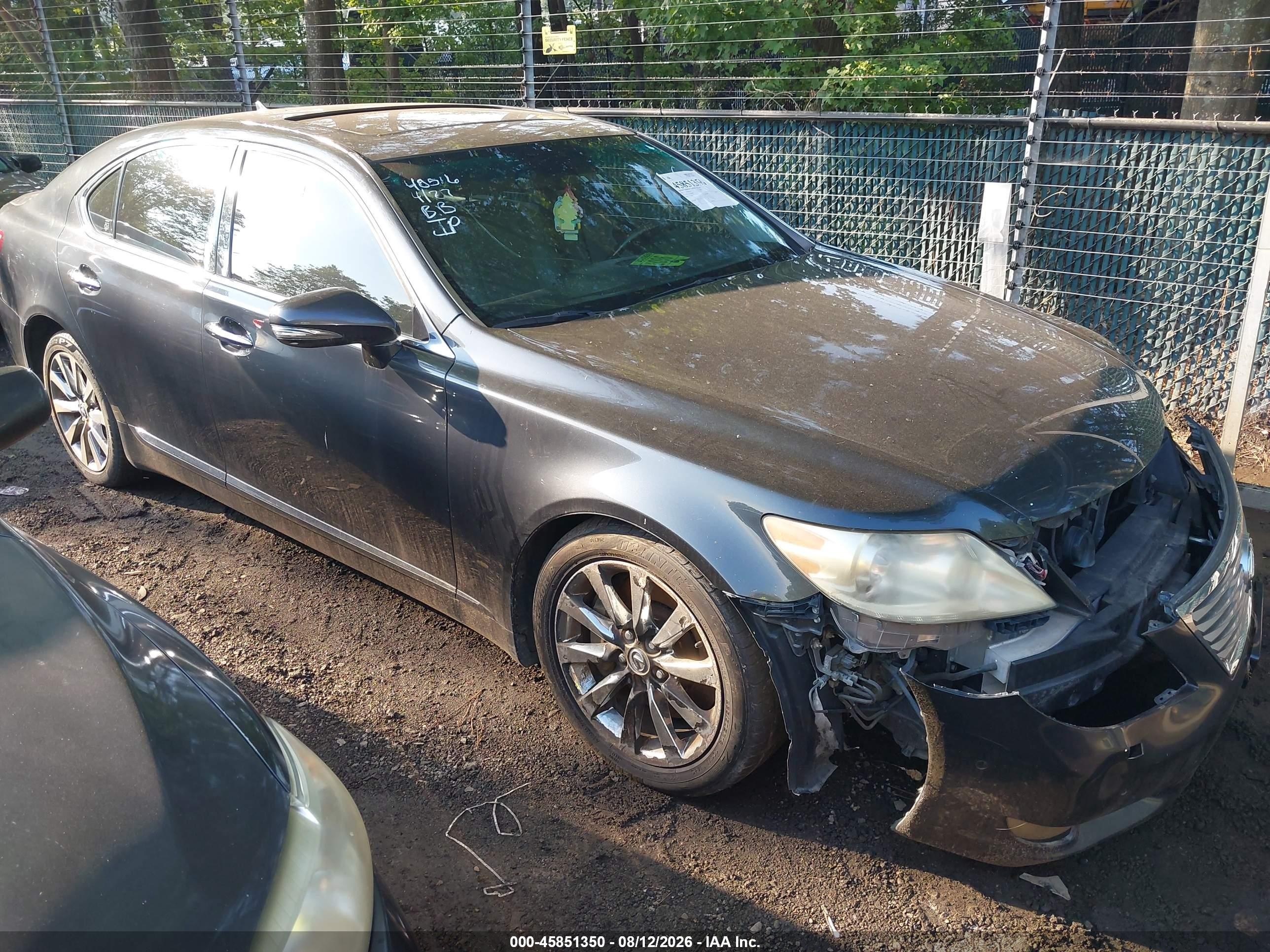 2010 Lexus LS 460, VIN JTHCL5EF5A5005695 — Front end