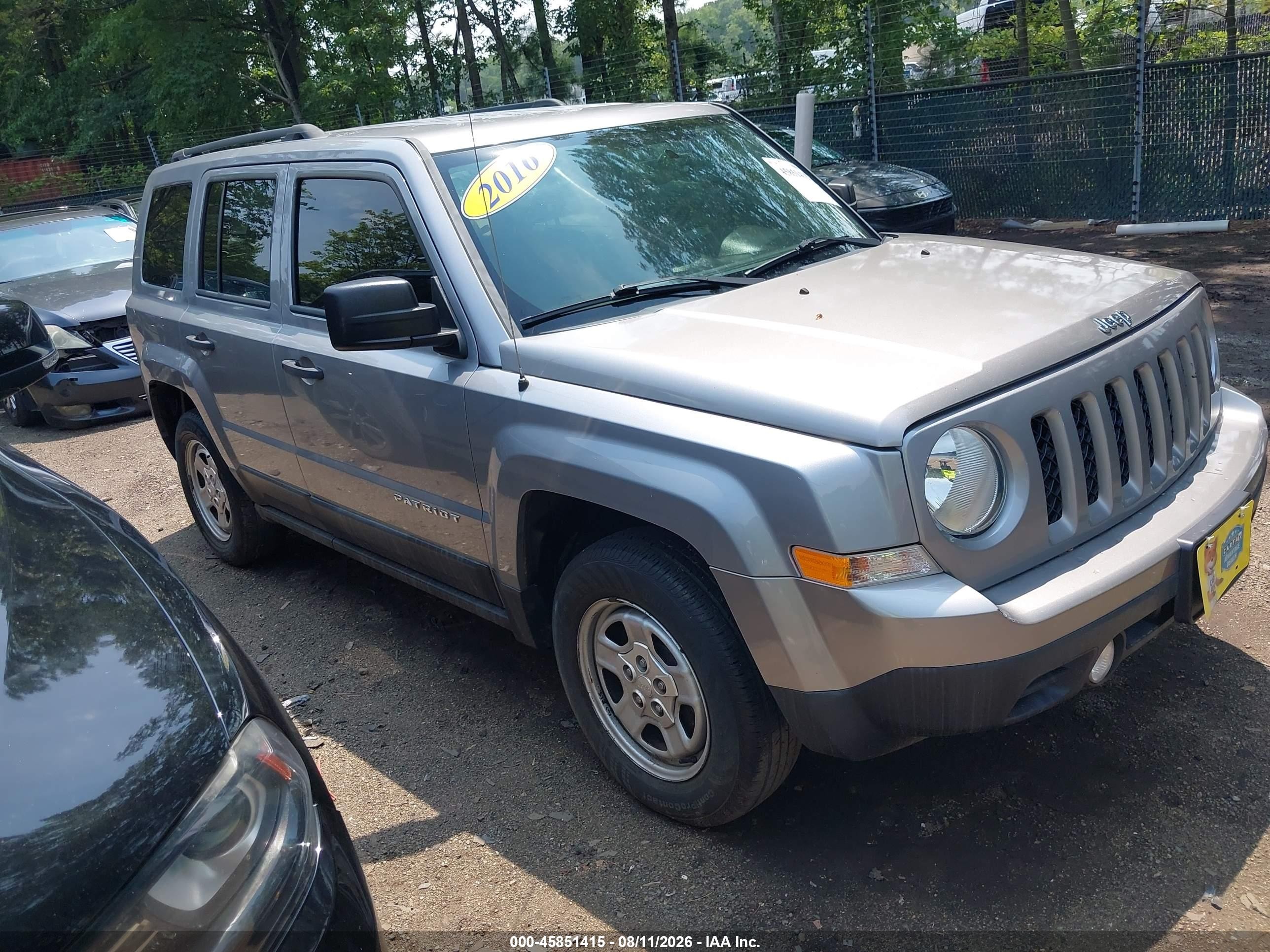 2016 Jeep Patriot Sport, VIN 1C4NJRBB6GD500947 — Side