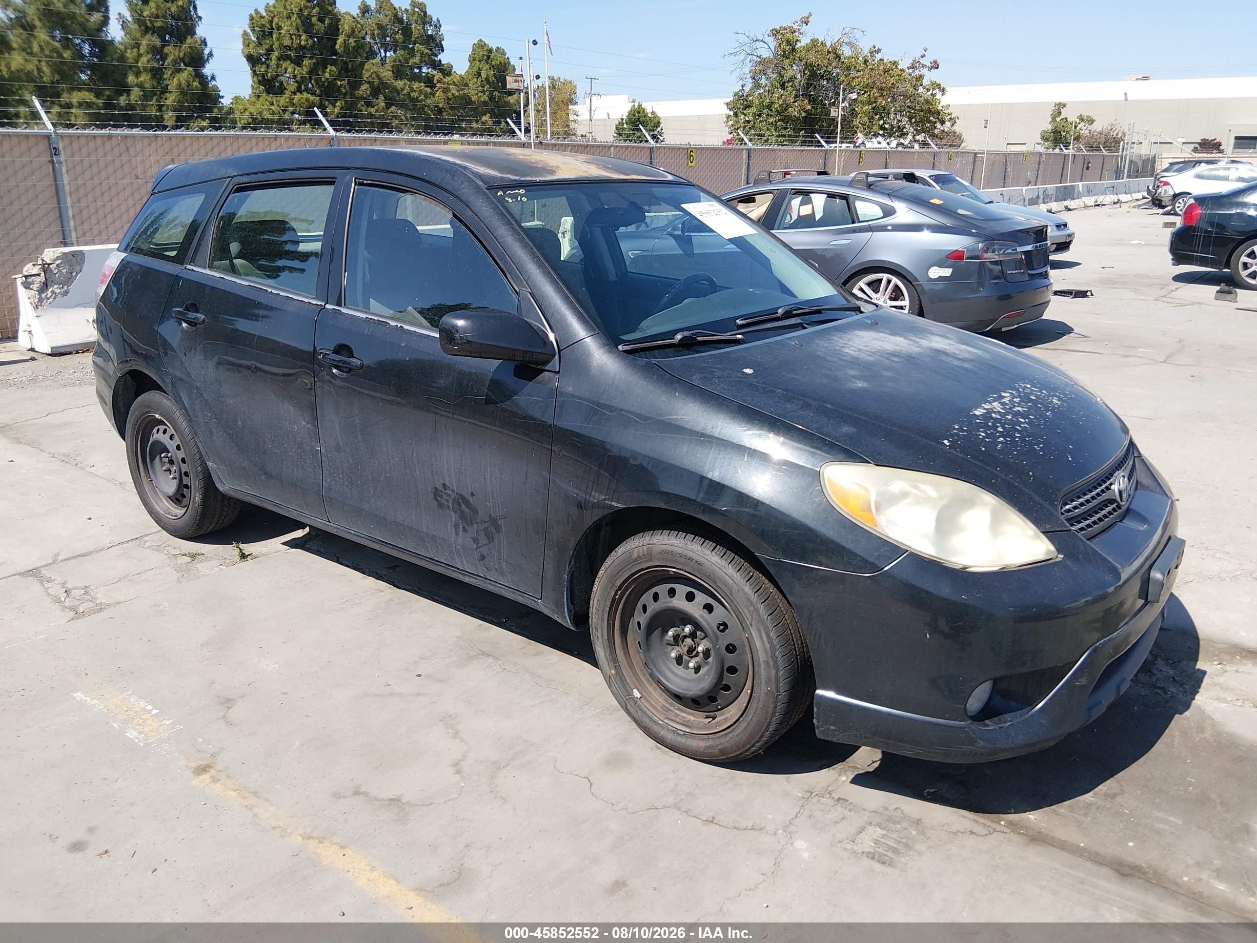 2005 Toyota Matrix STD, VIN 2T1KR32E85C336663 — Normal wear