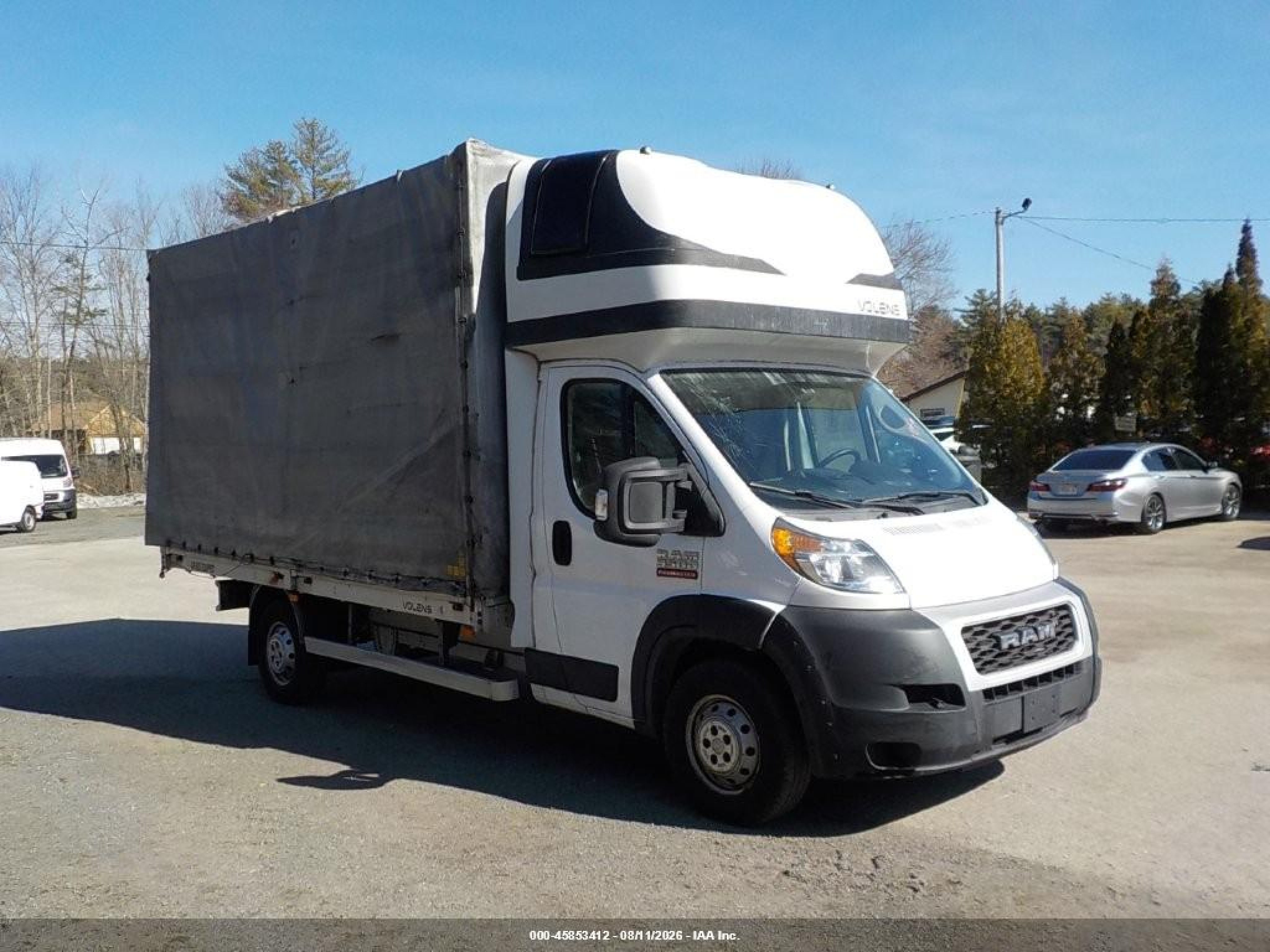 2019 Ram Promaster 3500, VIN 3C7WRVGGXKE527721 — Front end
