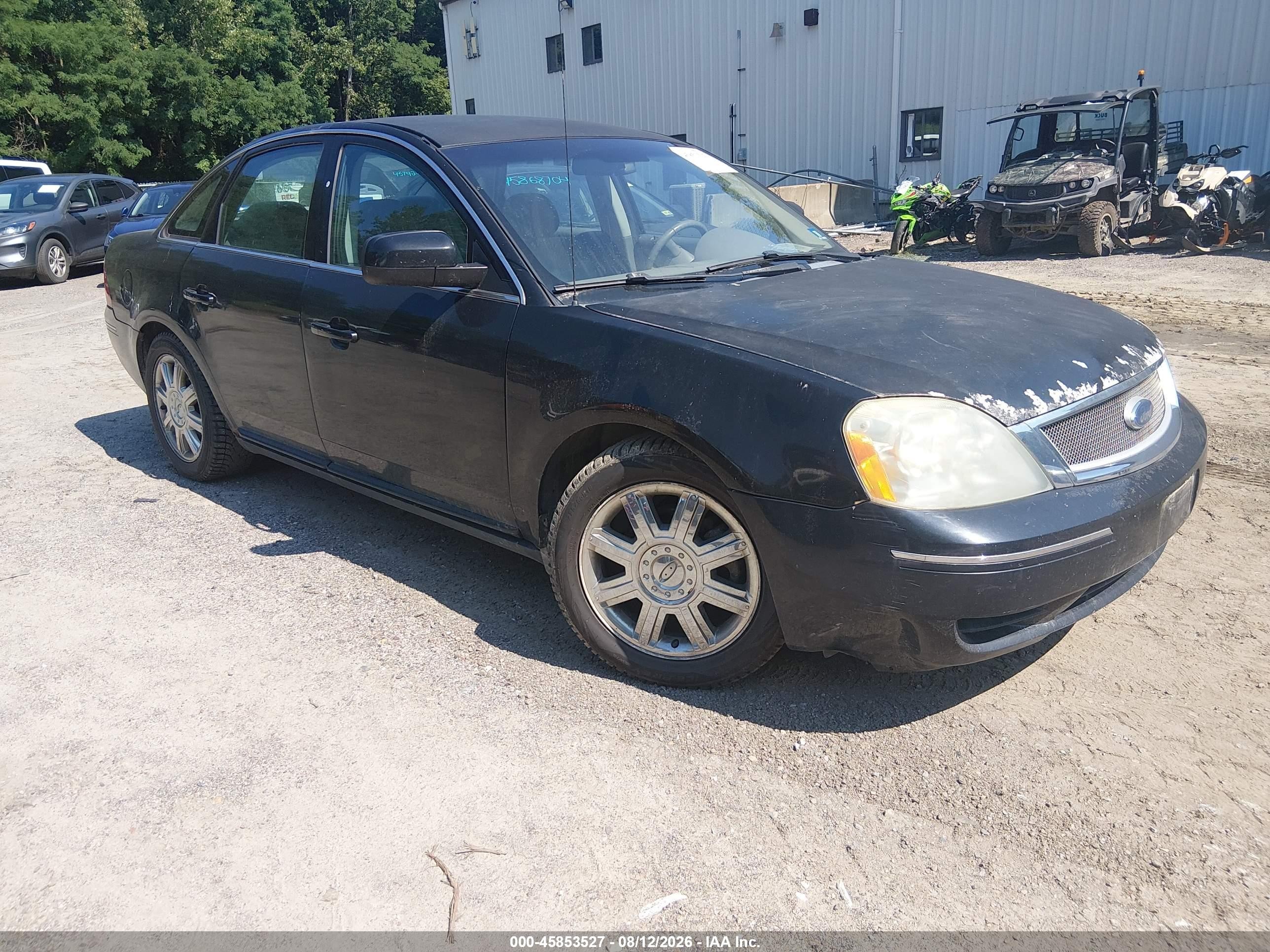 2007 Ford Five Hundred SEL, VIN 1FAHP241X7G120313 — Normal wear
