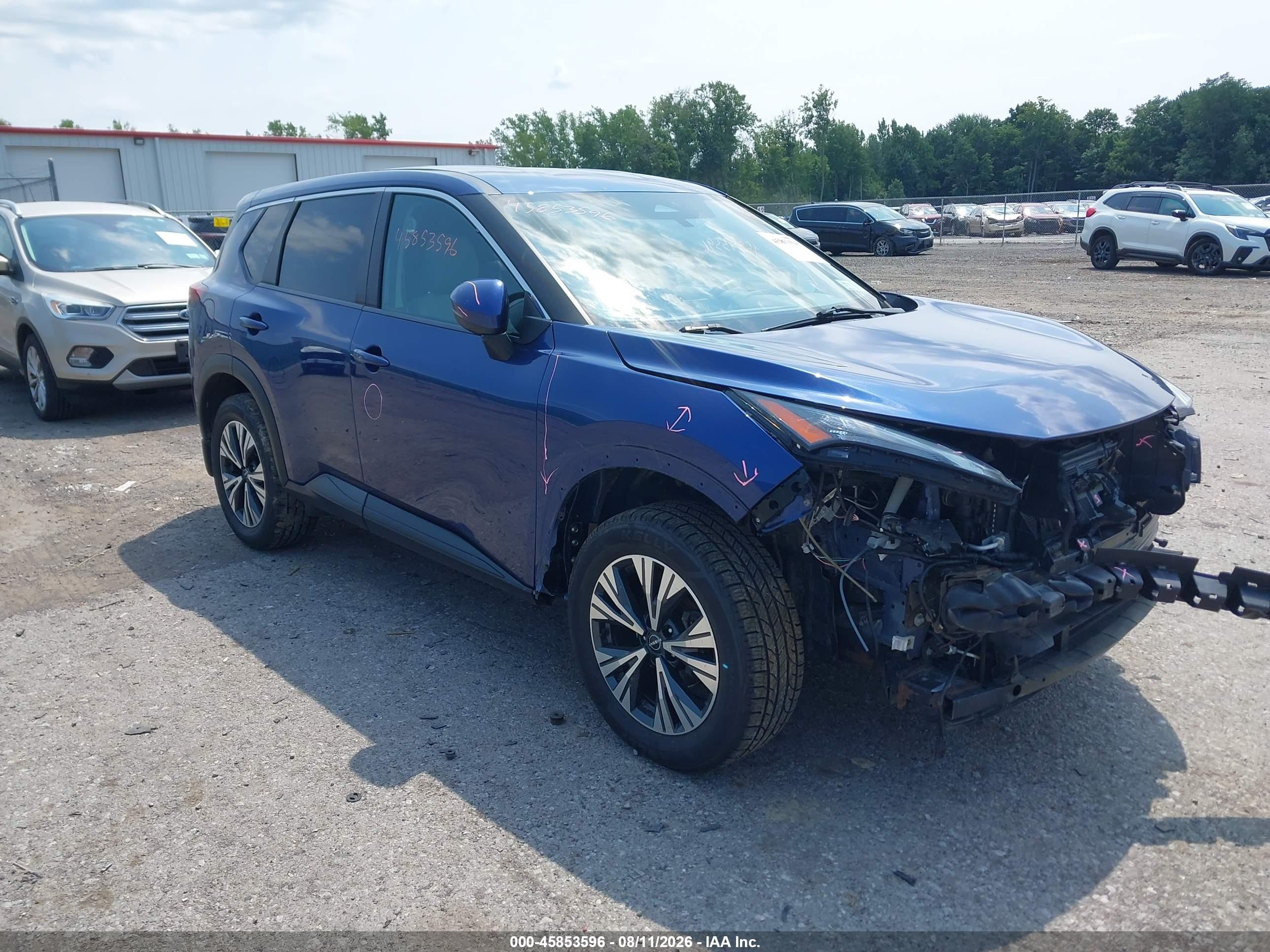 2022 Nissan Rogue SV, VIN JN8BT3BBXNW331578 — Front end