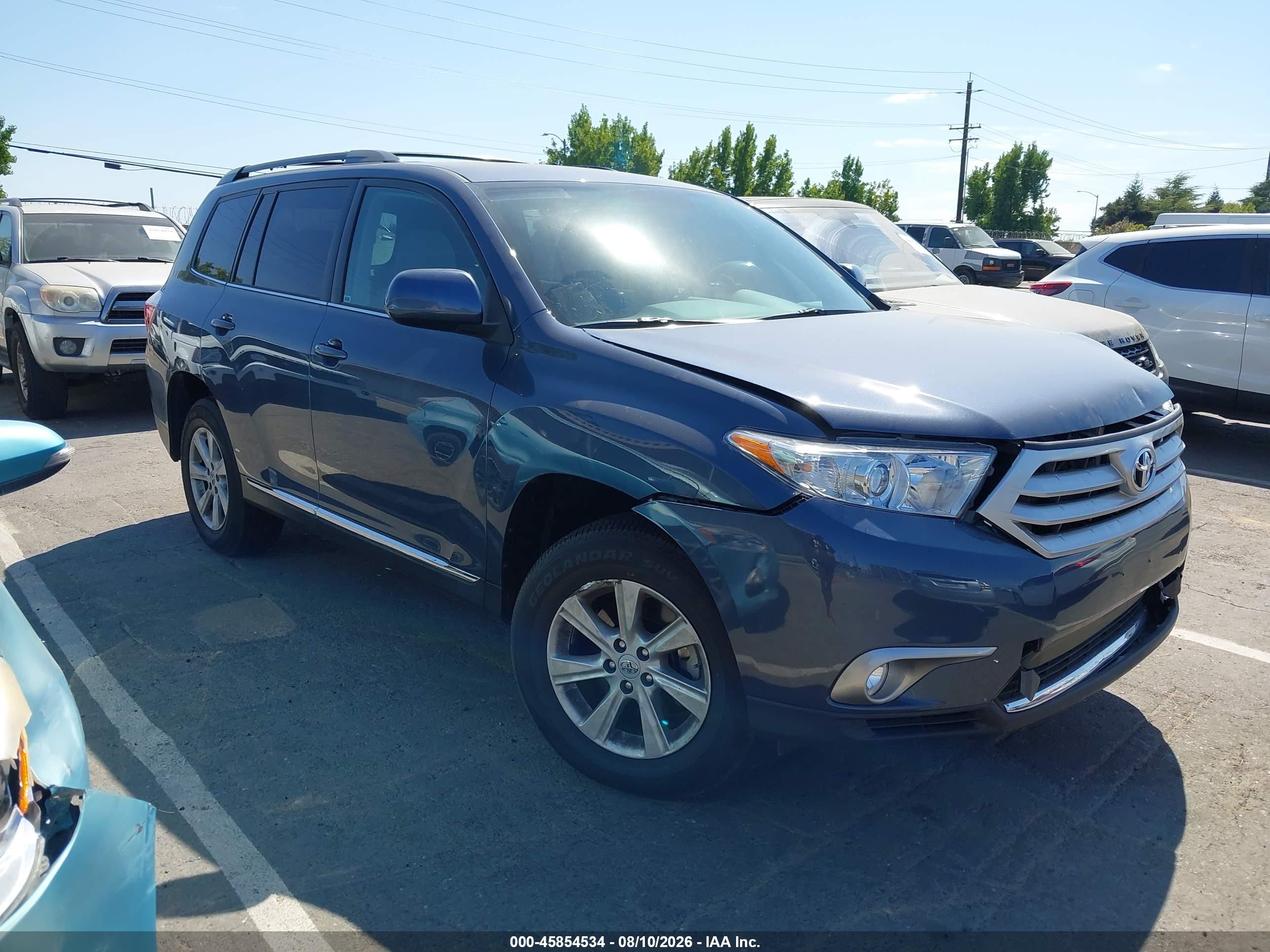 2013 Toyota Highlander, VIN 5TDZK3EH3DS126891 — Front end