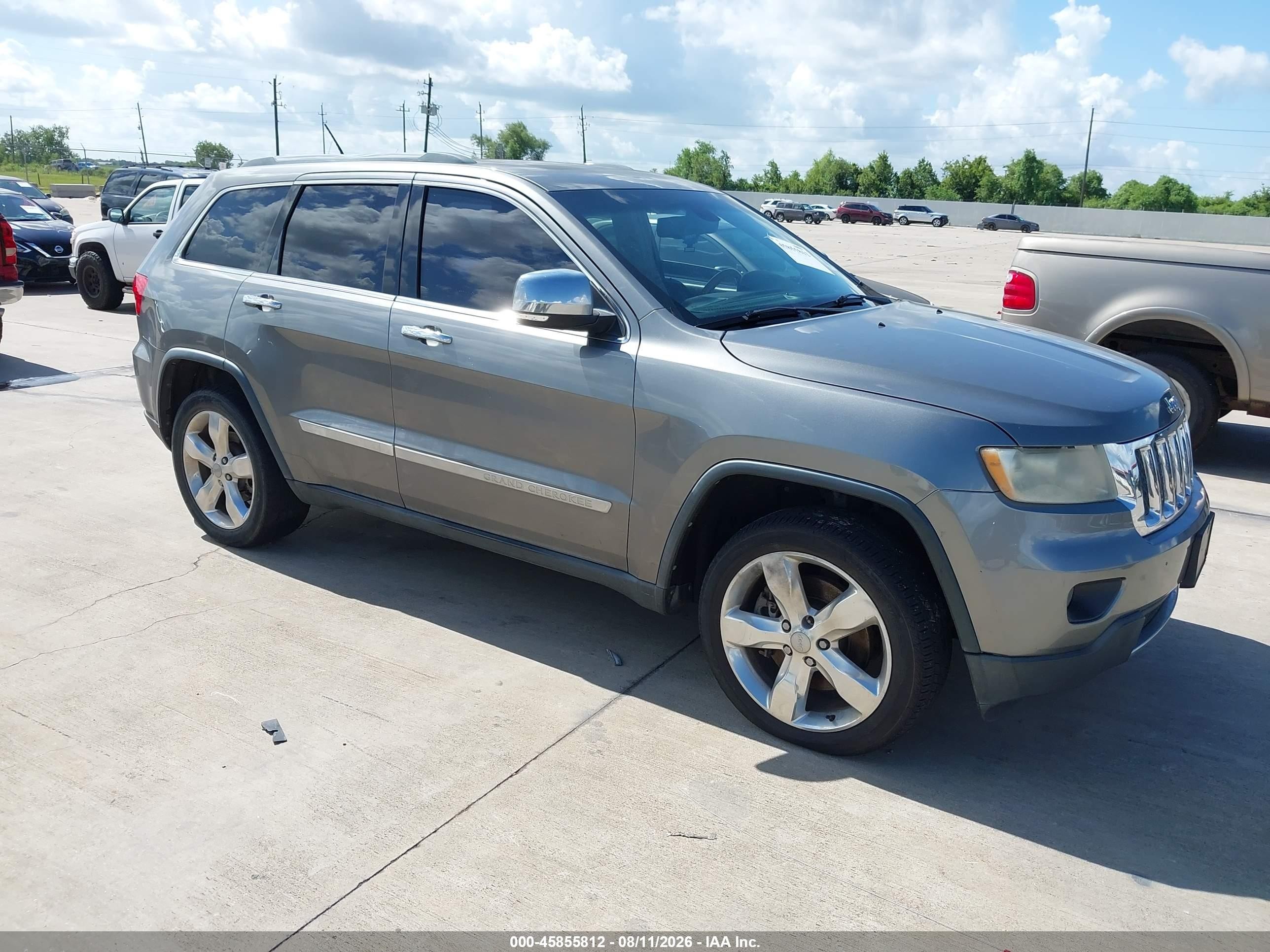 2013 Jeep Grand Cherokee Overland, VIN 1C4RJFCT5DC522303 — Not stated