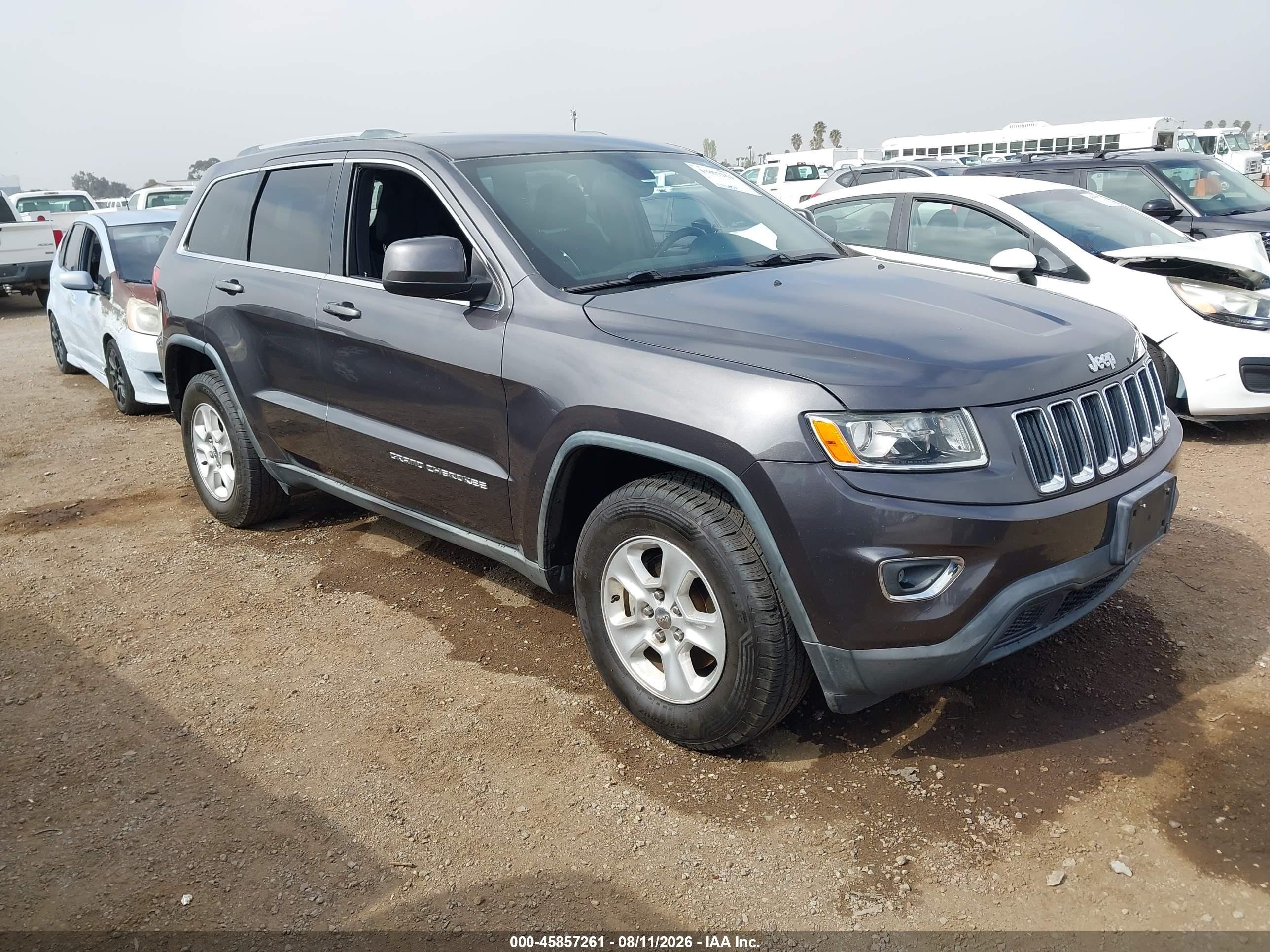 2016 Jeep Grand Cherokee 75th Anniversary, VIN 1C4RJEAGXGC457985 — Normal wear
