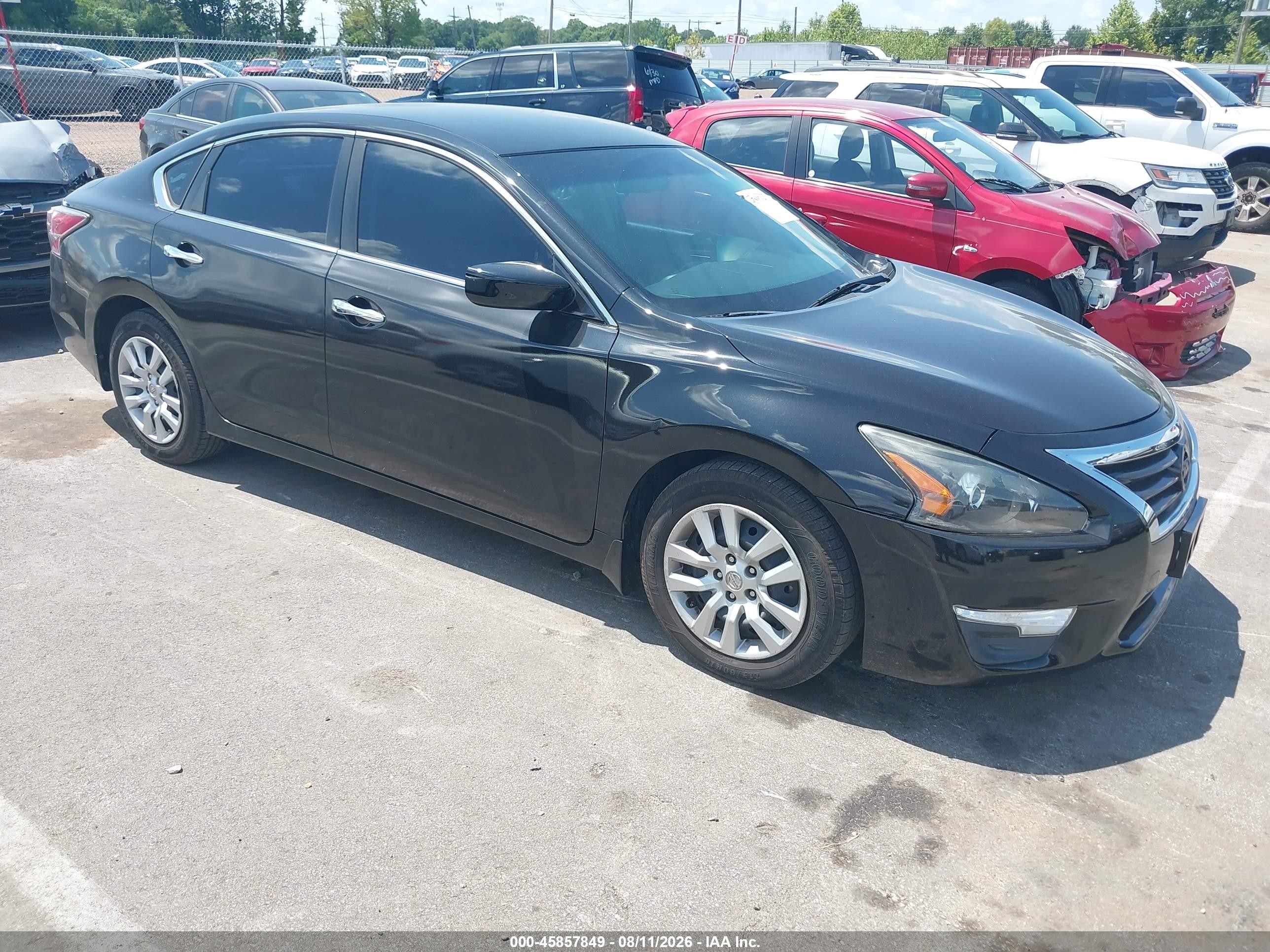 2014 Nissan Altima 2.5, VIN 1N4AL3AP7EN390412 — Normal wear