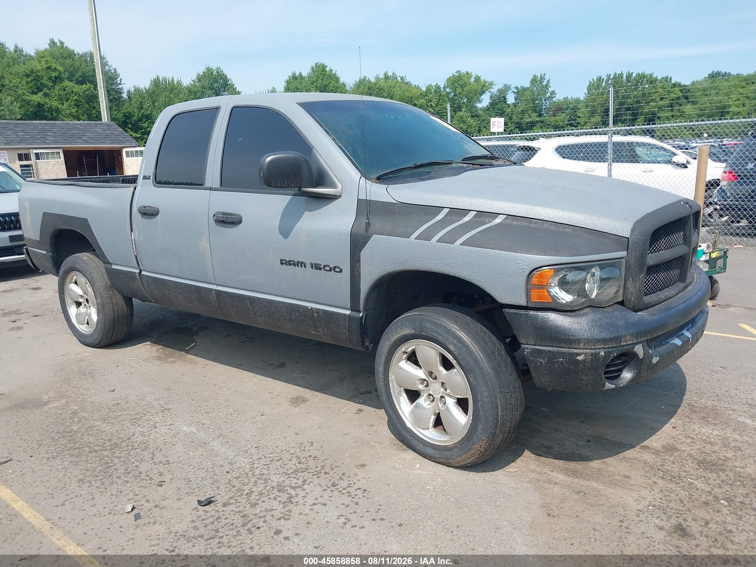 2002 Dodge 1500, VIN 3D7HU18NX2G193405 — Normal wear