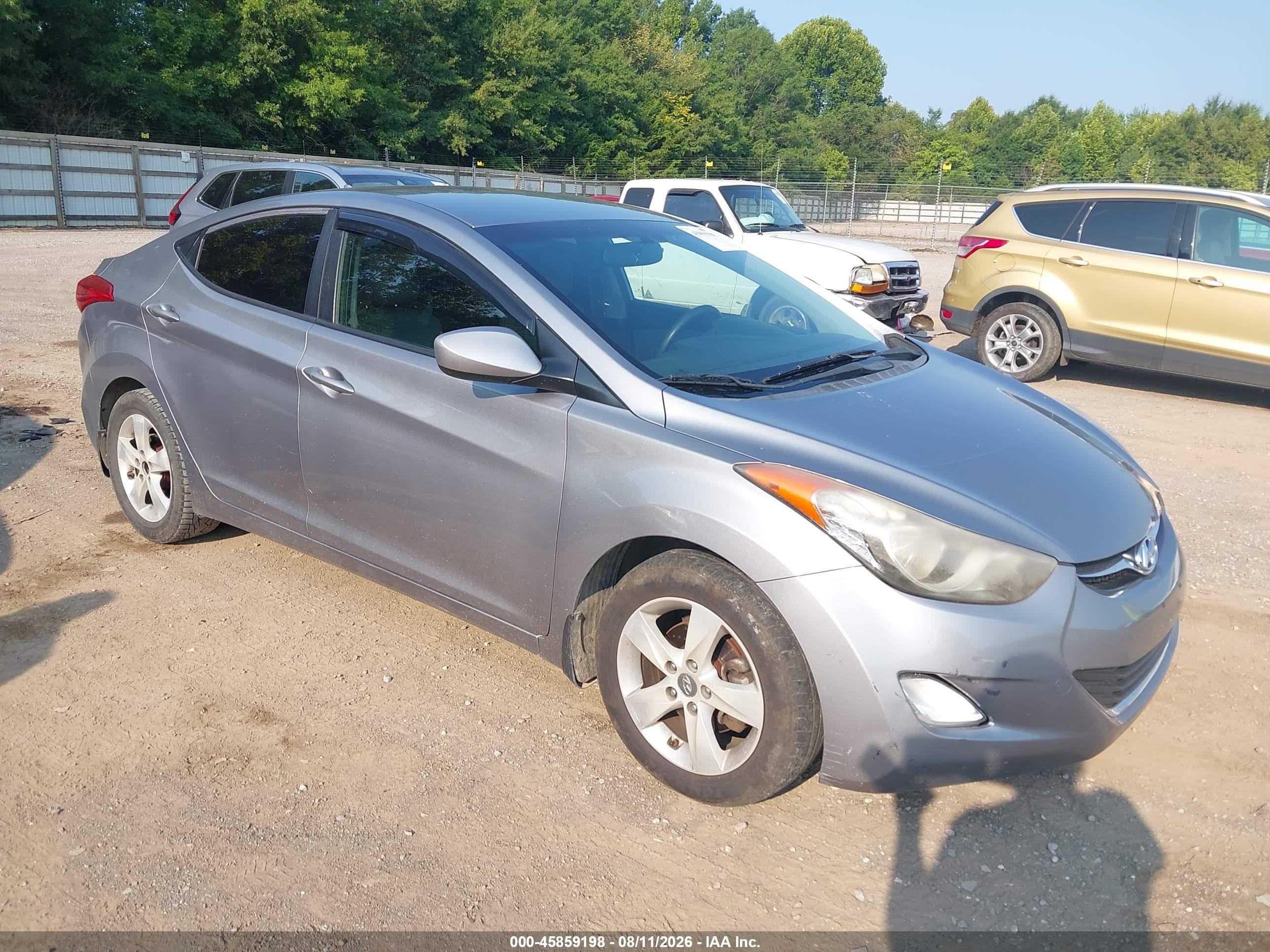 2013 Hyundai Elantra GLS, VIN KMHDH4AE7DU898098 — Normal wear