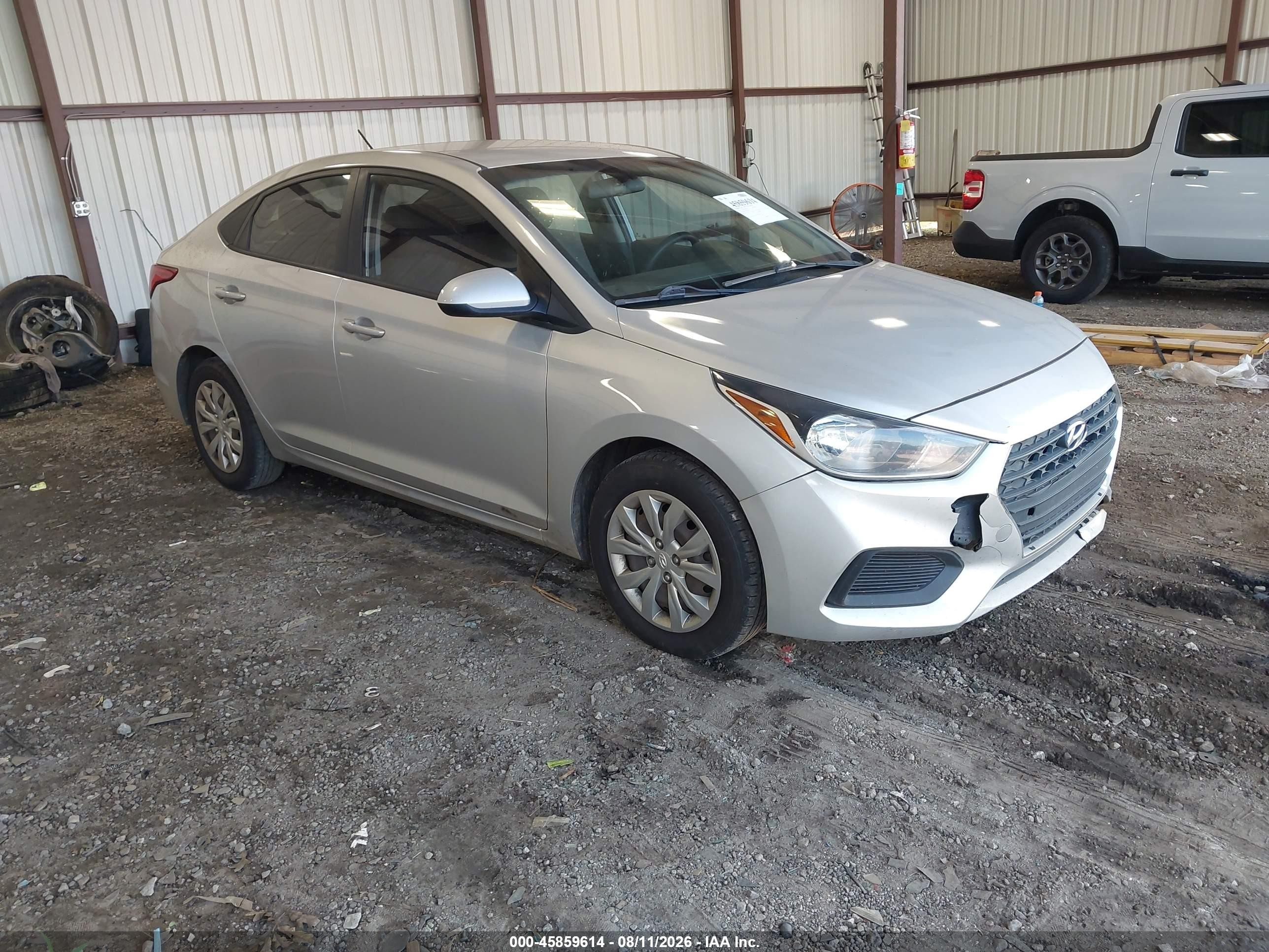 2018 Hyundai Accent SE, VIN 3KPC24A39JE024586 — Rear end