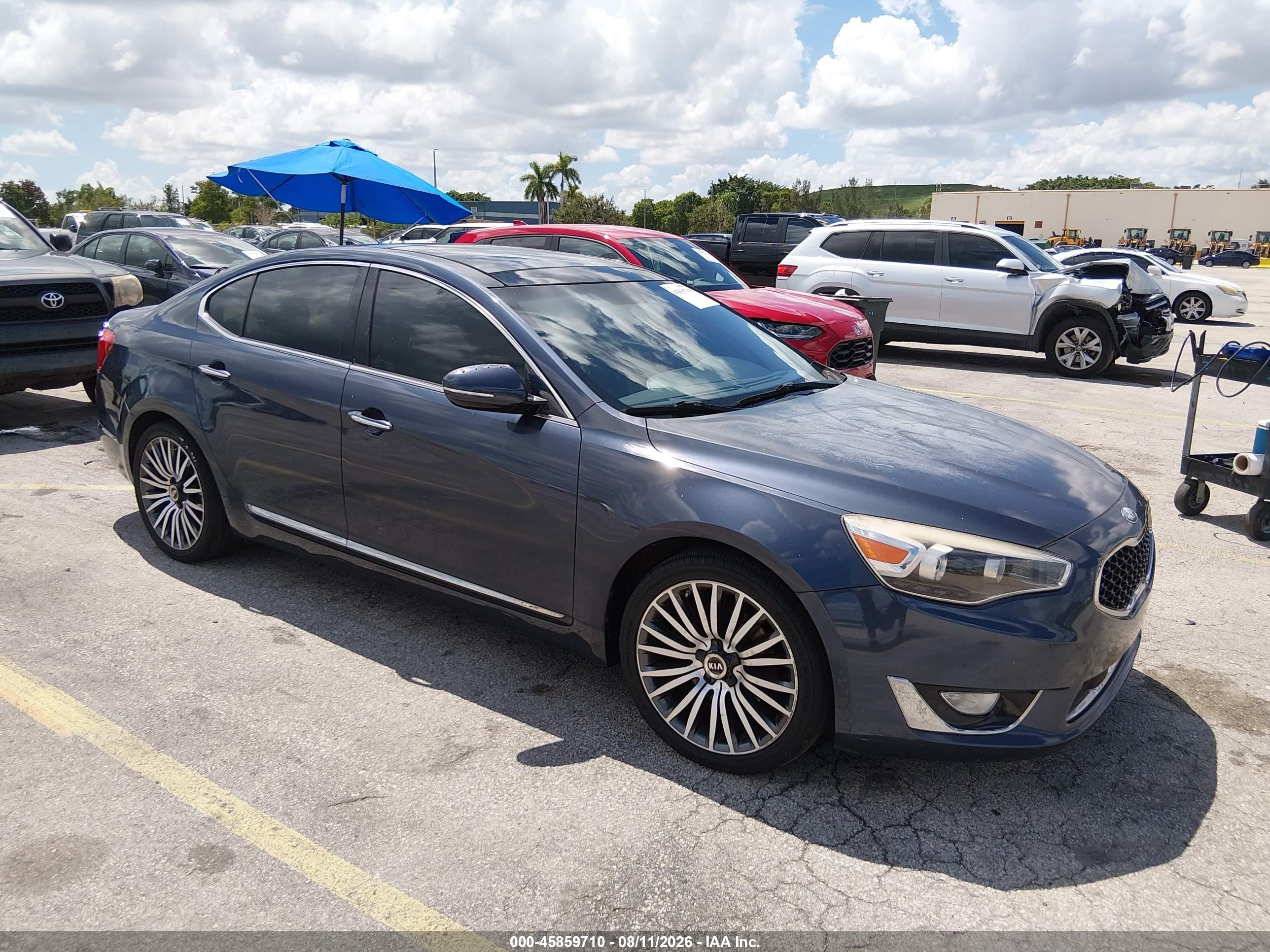 2014 Kia Cadenza Premium, VIN KNALN4D73E5135445 — Normal wear