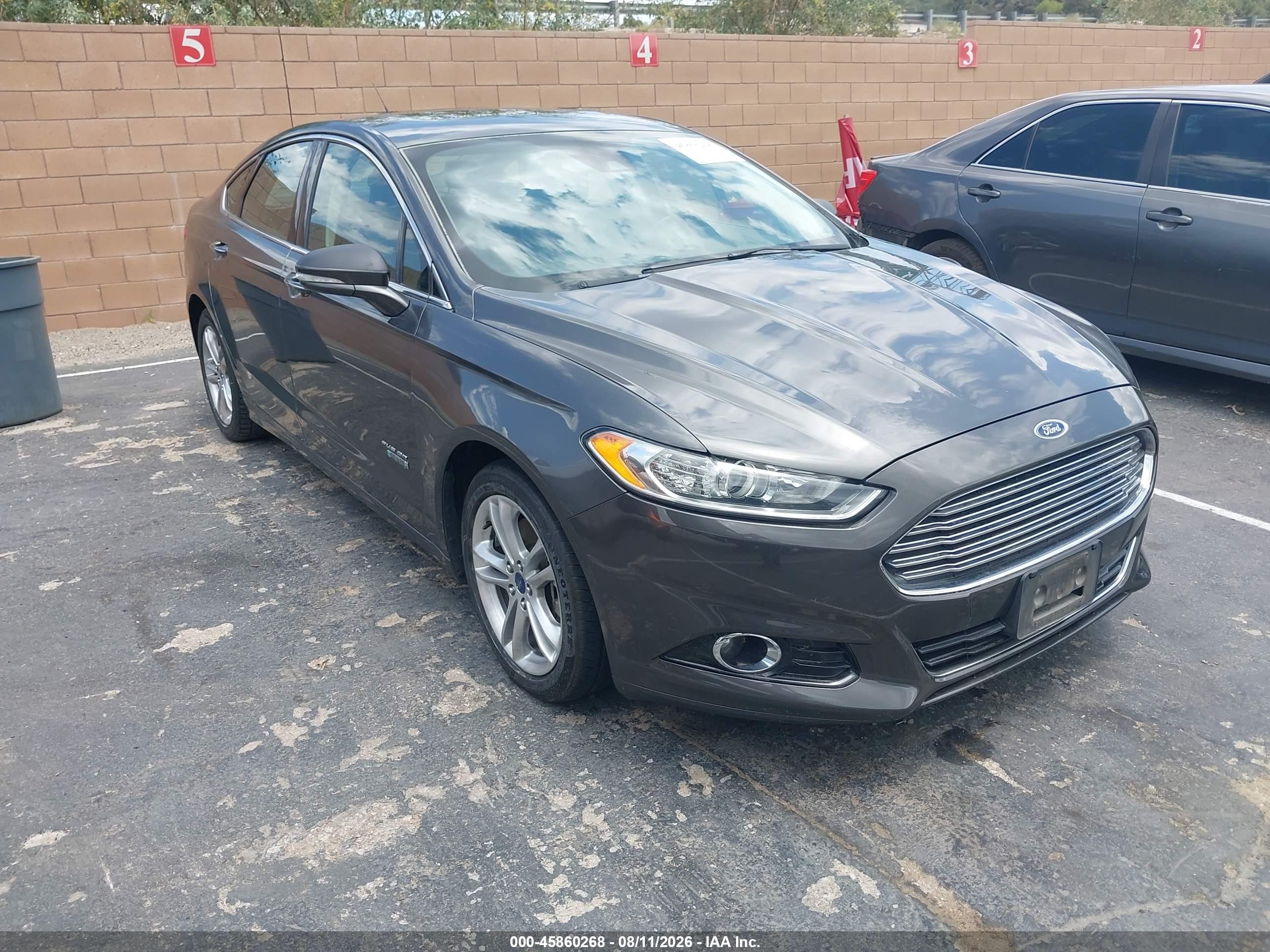 2016 Ford Fusion Titanium, VIN 3FA6P0SU0GR123321 — Rear end