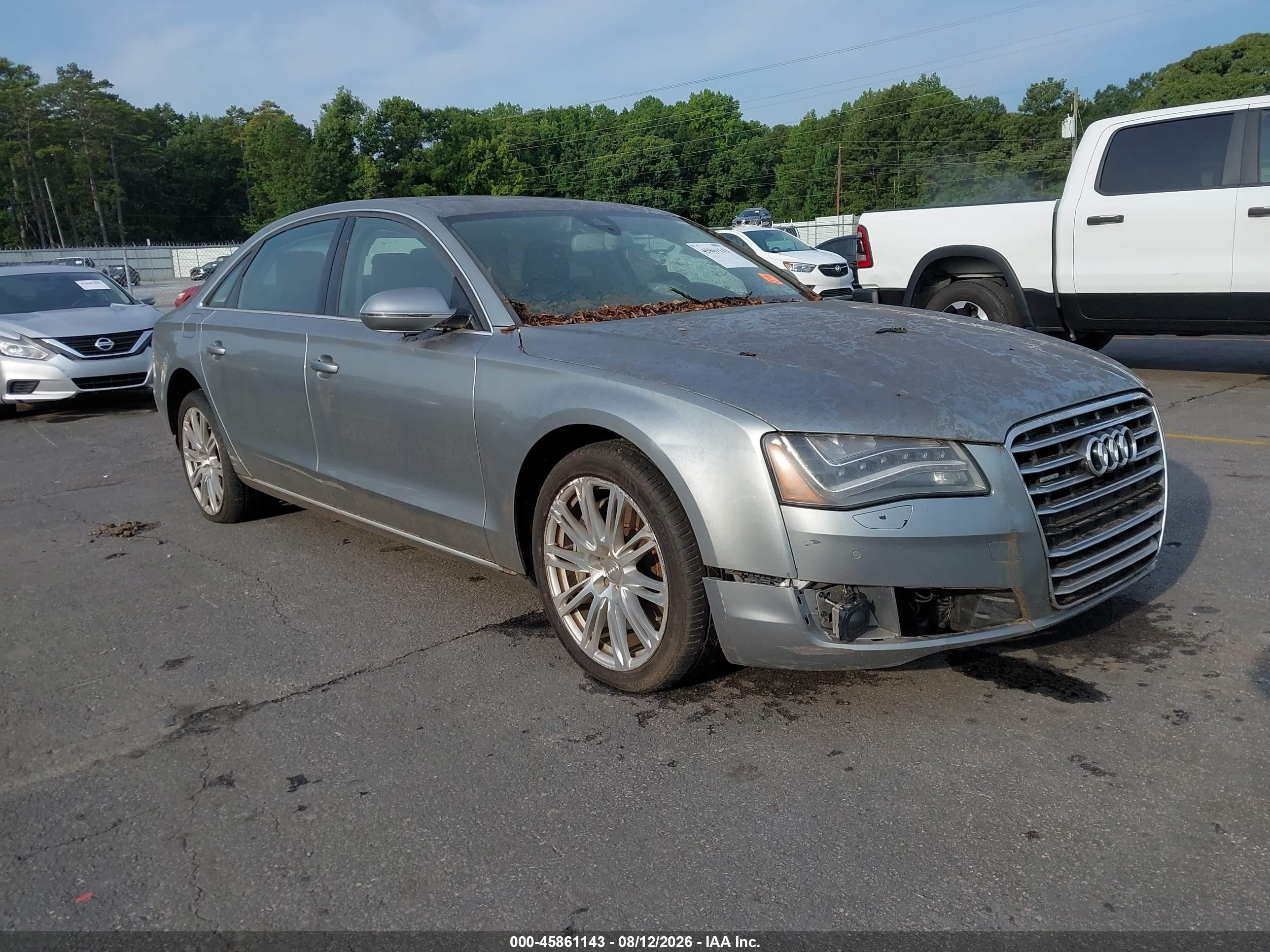 2012 Audi A8, VIN WAURVAFD9CN003556 — Обычный износ