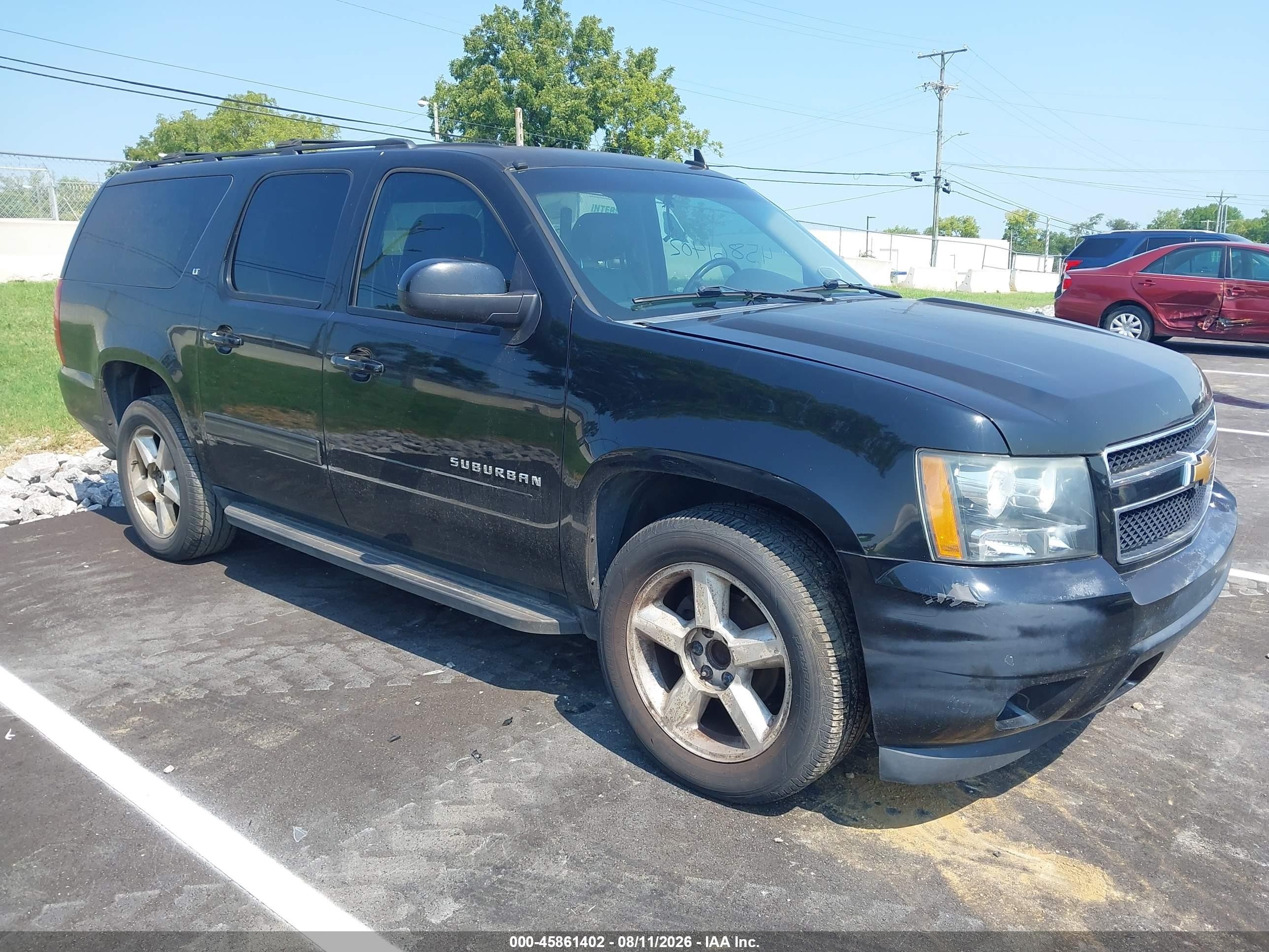 2012 Chevrolet Suburban LT, VIN 1GNSCJE00CR205484 — Normal wear