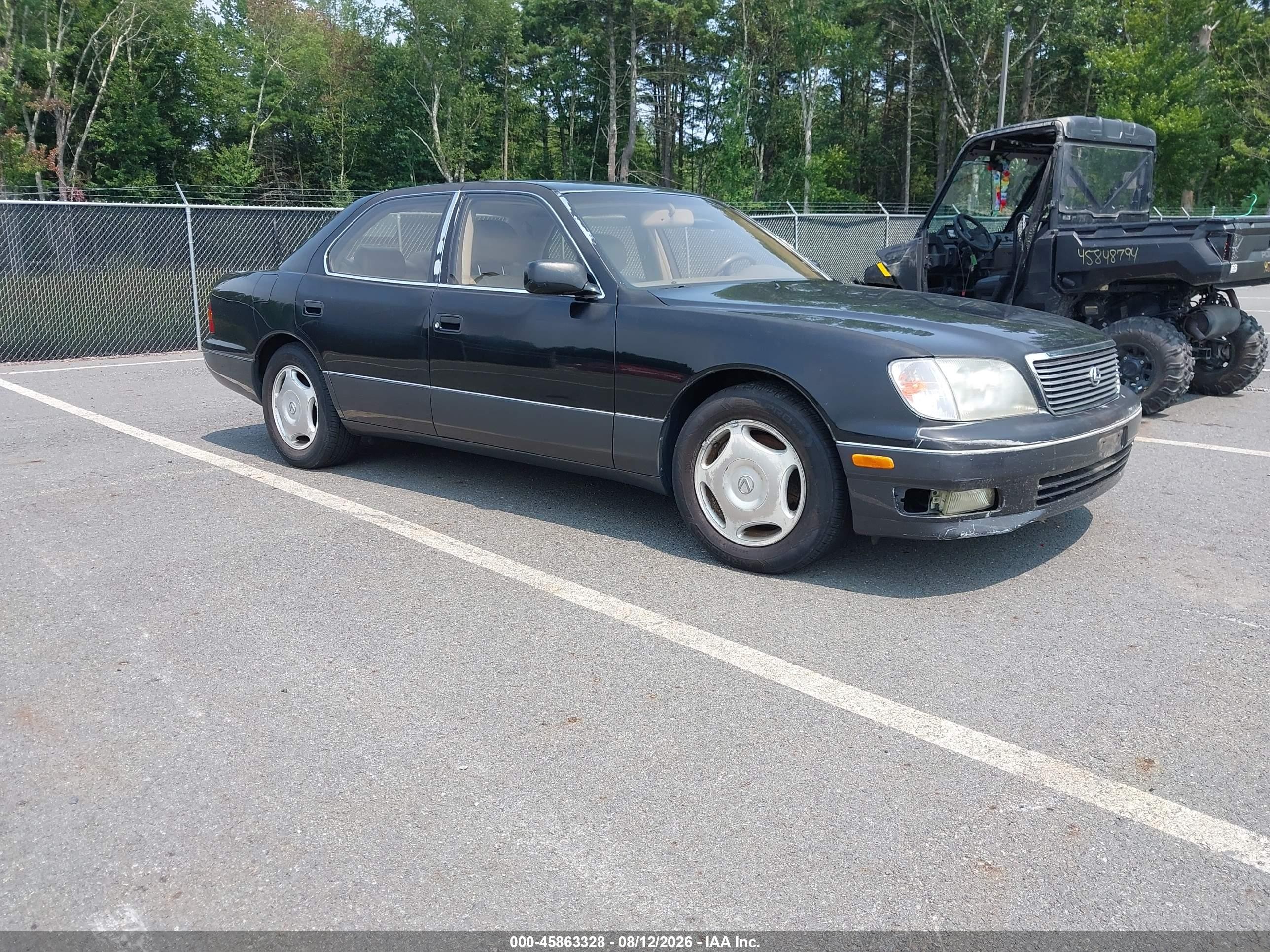 1998 Lexus LS 400, VIN JT8BH28F6W0111889 — Normal wear