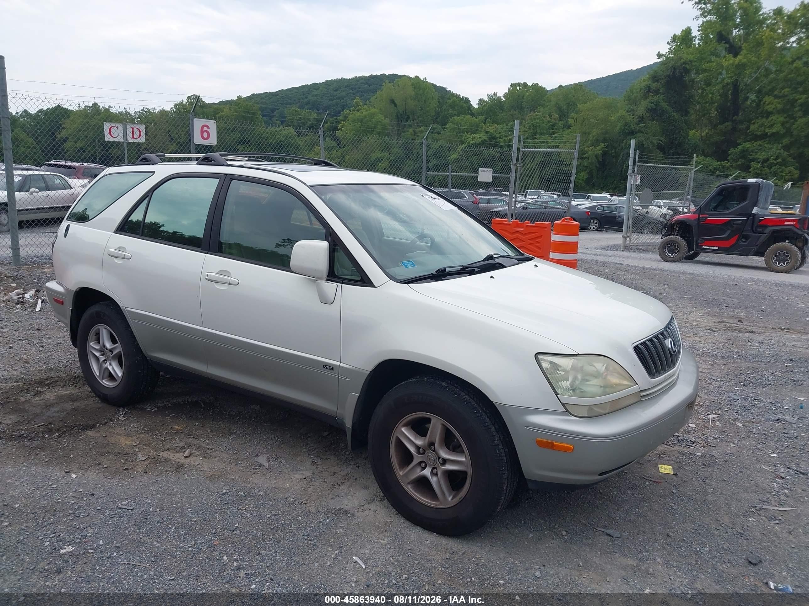 2001 Lexus RX 300, VIN JTJHF10U610181338 — Normal wear